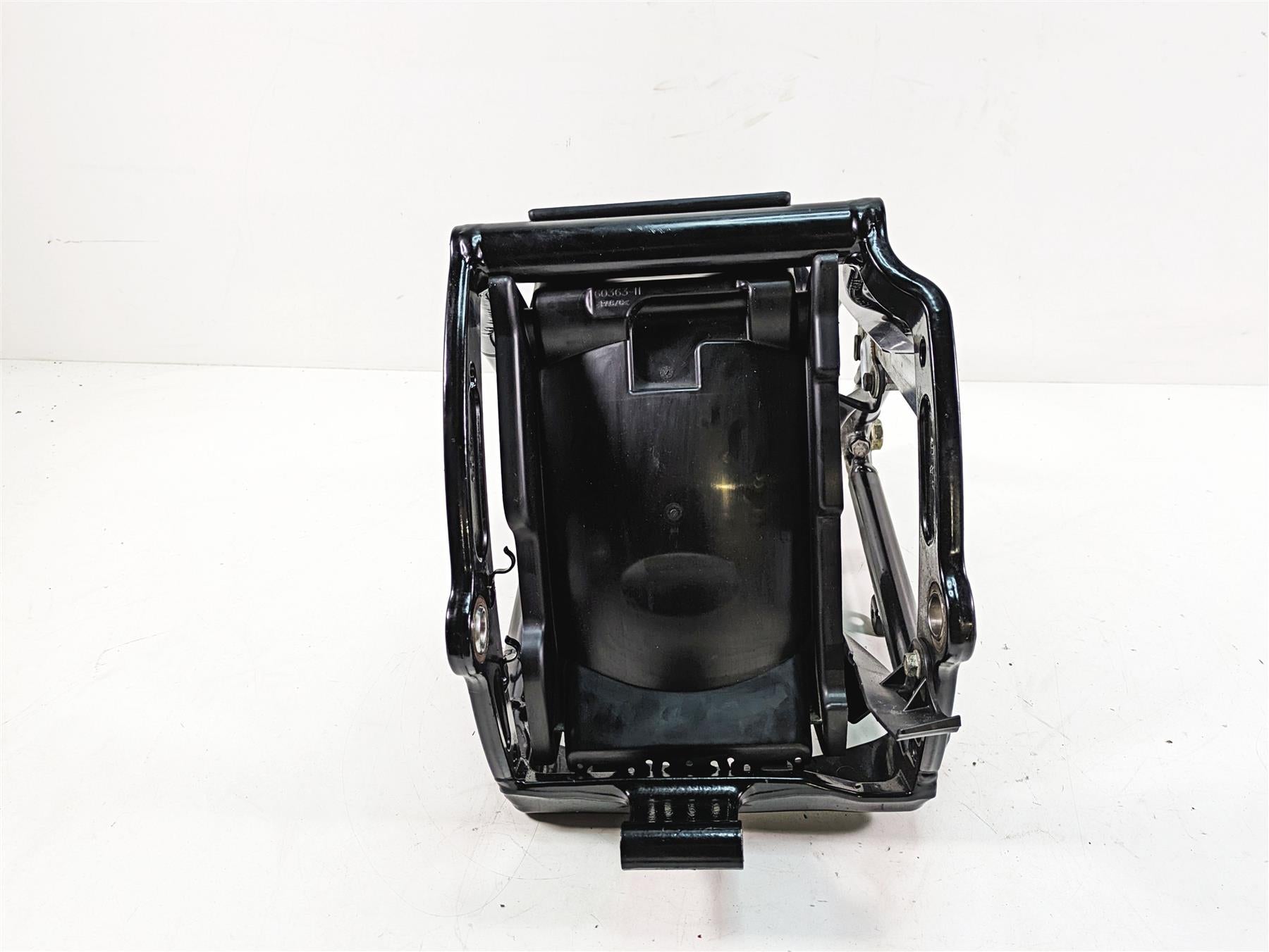 2013 Harley Softail FLSTC Heritage Classic Rear Swingarm & Guards 47573-11BHP {{ shop.shopifyCountryName }} - Mototech271