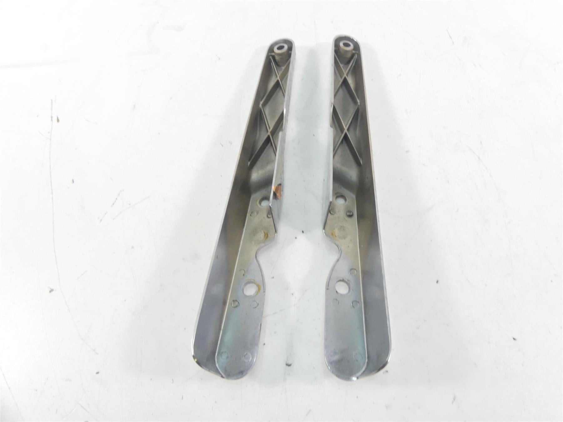 2000 Harley Dyna FXR4 CVO Super Glide Rear Fender Struts Covers - Read 59542-87 {{ shop.shopifyCountryName }} - Mototech271