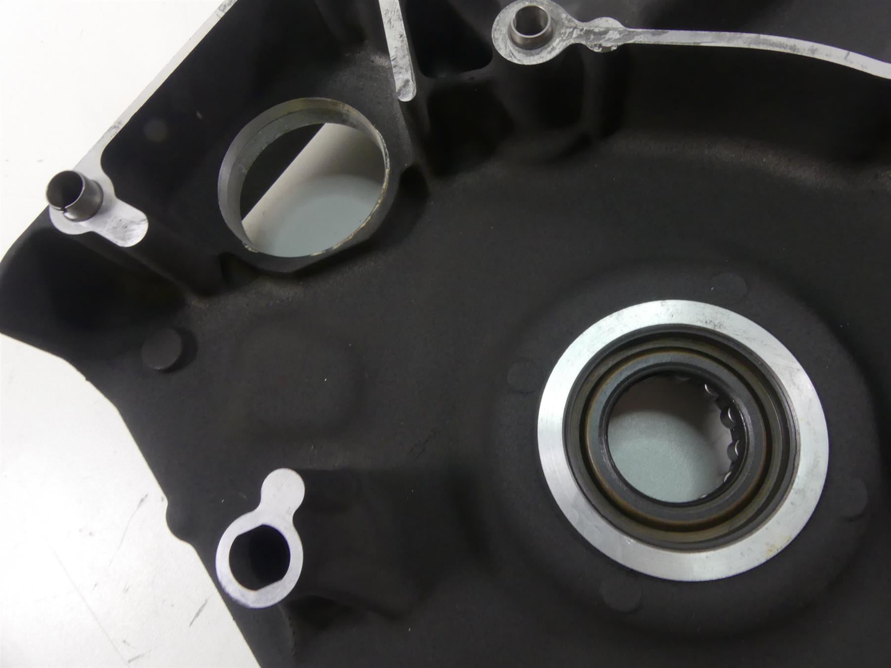 2009 Harley FXDF Dyna Fat Bob Inner Primary Drive Clutch Cover 60681-06B {{ shop.shopifyCountryName }} - Mototech271