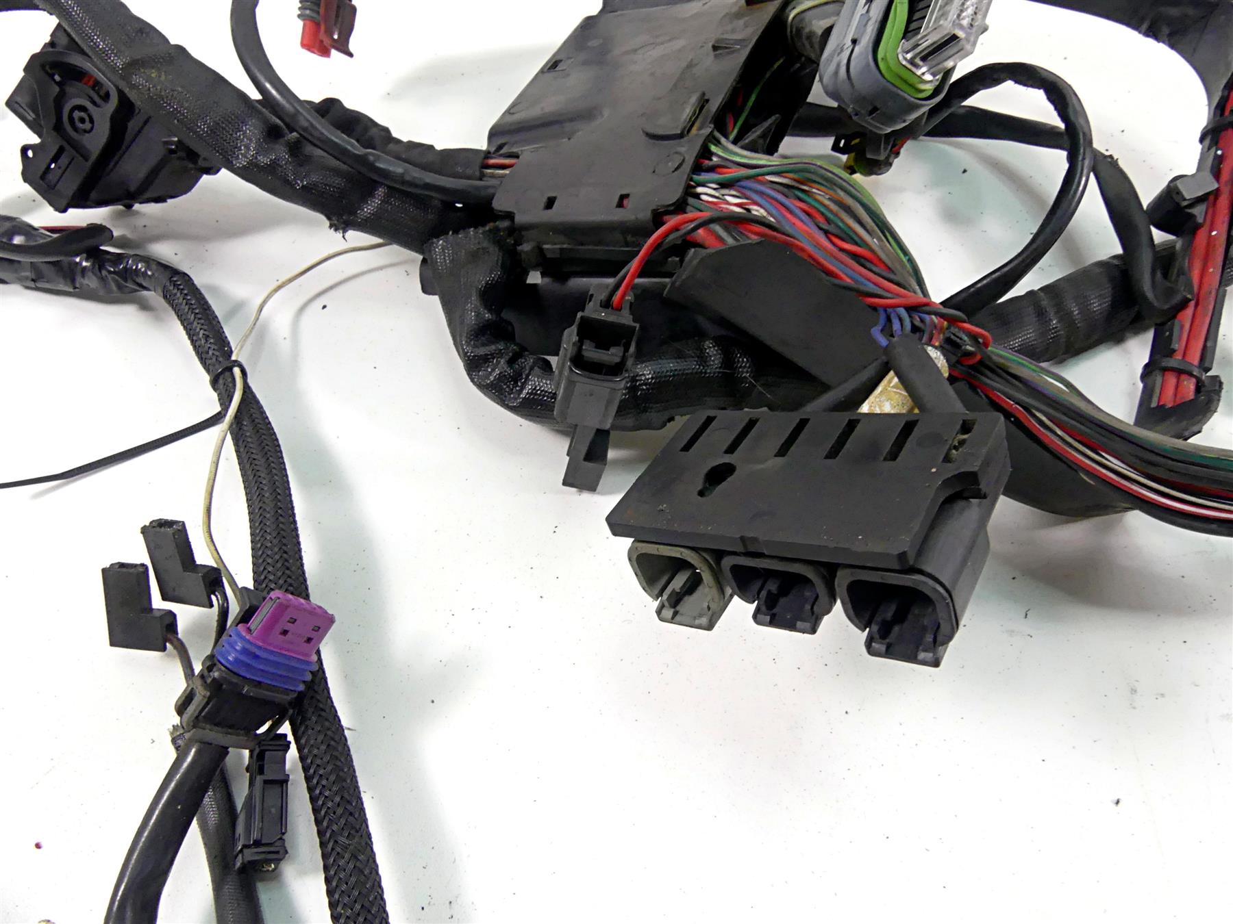 2011 Harley Softail FXS Blackline Wiring Harness Loom No Abs -For Parts 71046-11 {{ shop.shopifyCountryName }} - Mototech271