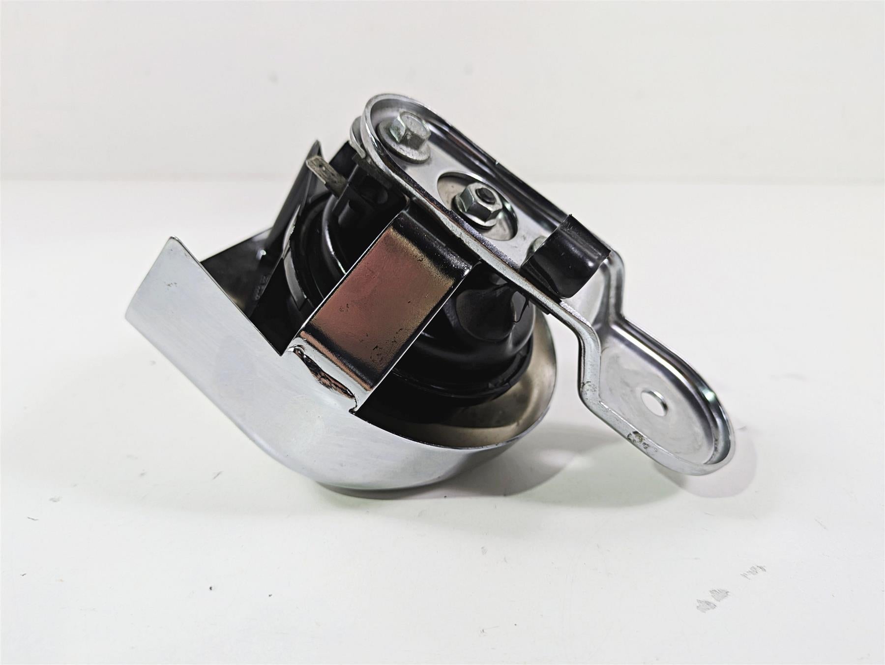 2014 Harley FXDF Dyna Fat Bob Horn & Chrome Cover 61300478A {{ shop.shopifyCountryName }} - Mototech271
