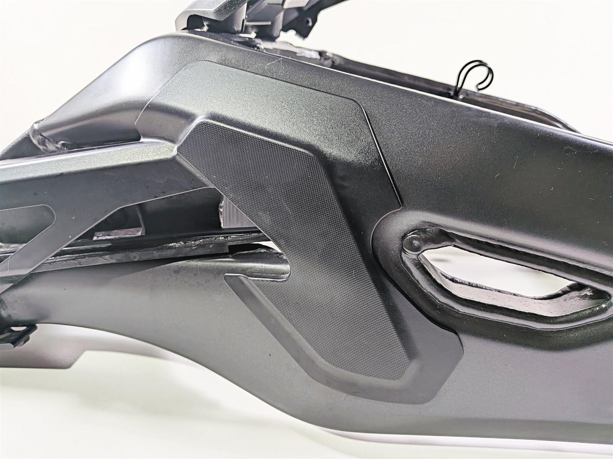 2023 Yamaha MT10 MTN1000 Rear Swingarm Swing Arm & Axle B5Y-22110-00-00 {{ shop.shopifyCountryName }} - Mototech271