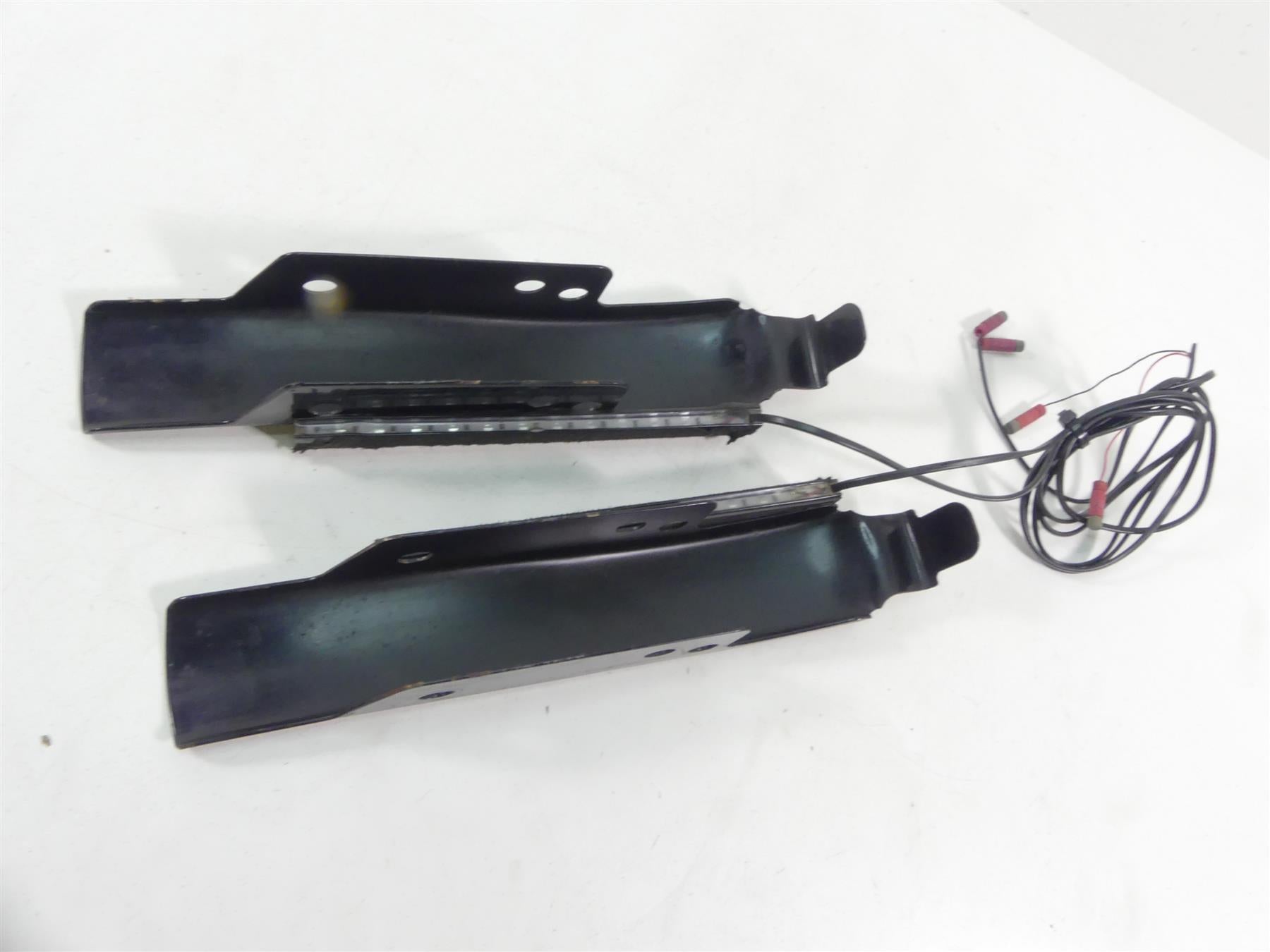 2004 Harley FLHTC SE CVO Electra Glide Rear Fender Fillers & Led Lights {{ shop.shopifyCountryName }} - Mototech271