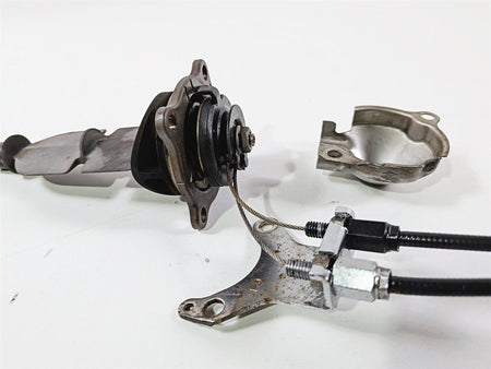 2008 Yamaha YZF R1 RN19 Exhaust Valve & Actuator Servo Motor 5VY-85820-10-00 {{ shop.shopifyCountryName }} - Mototech271