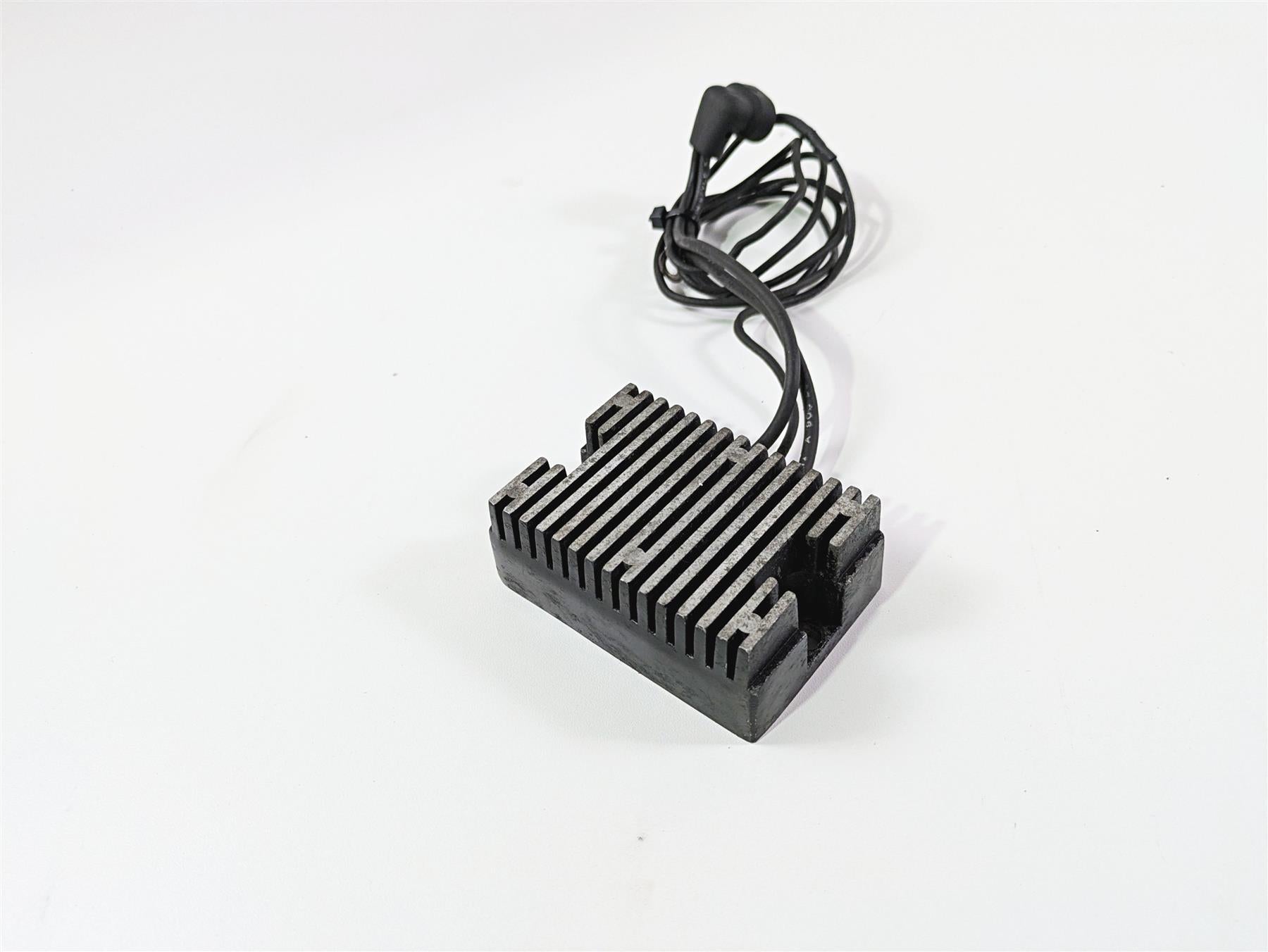 2002 Indian Spirit Deluxe Rectifier Voltage Regulator 94-034 {{ shop.shopifyCountryName }} - Mototech271