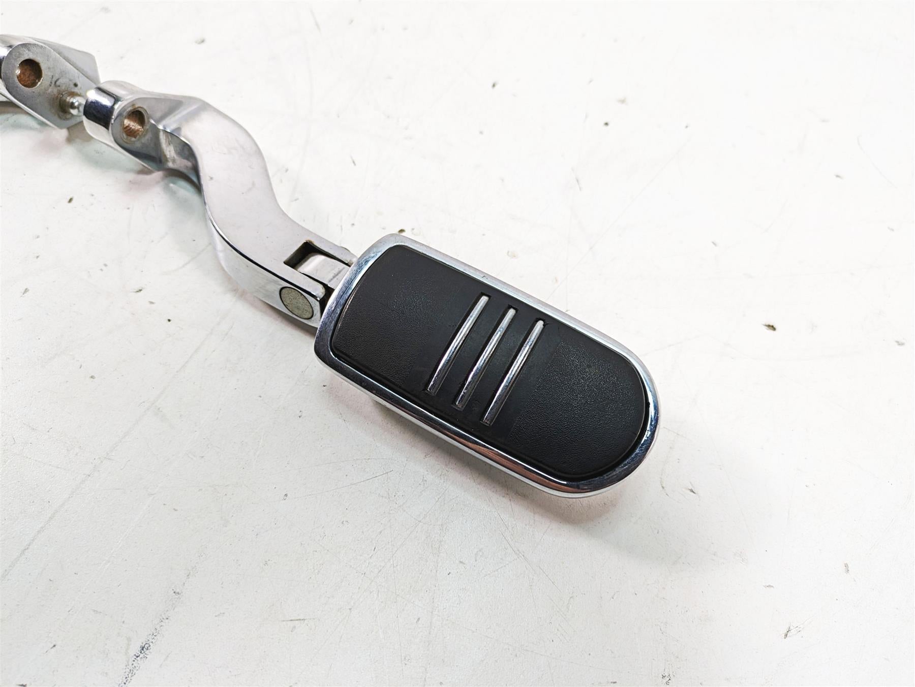 2013 Harley Softail FLSTFB Fat Boy Lo Passenger Footpeg Foot Peg Set 33048-72 {{ shop.shopifyCountryName }} - Mototech271