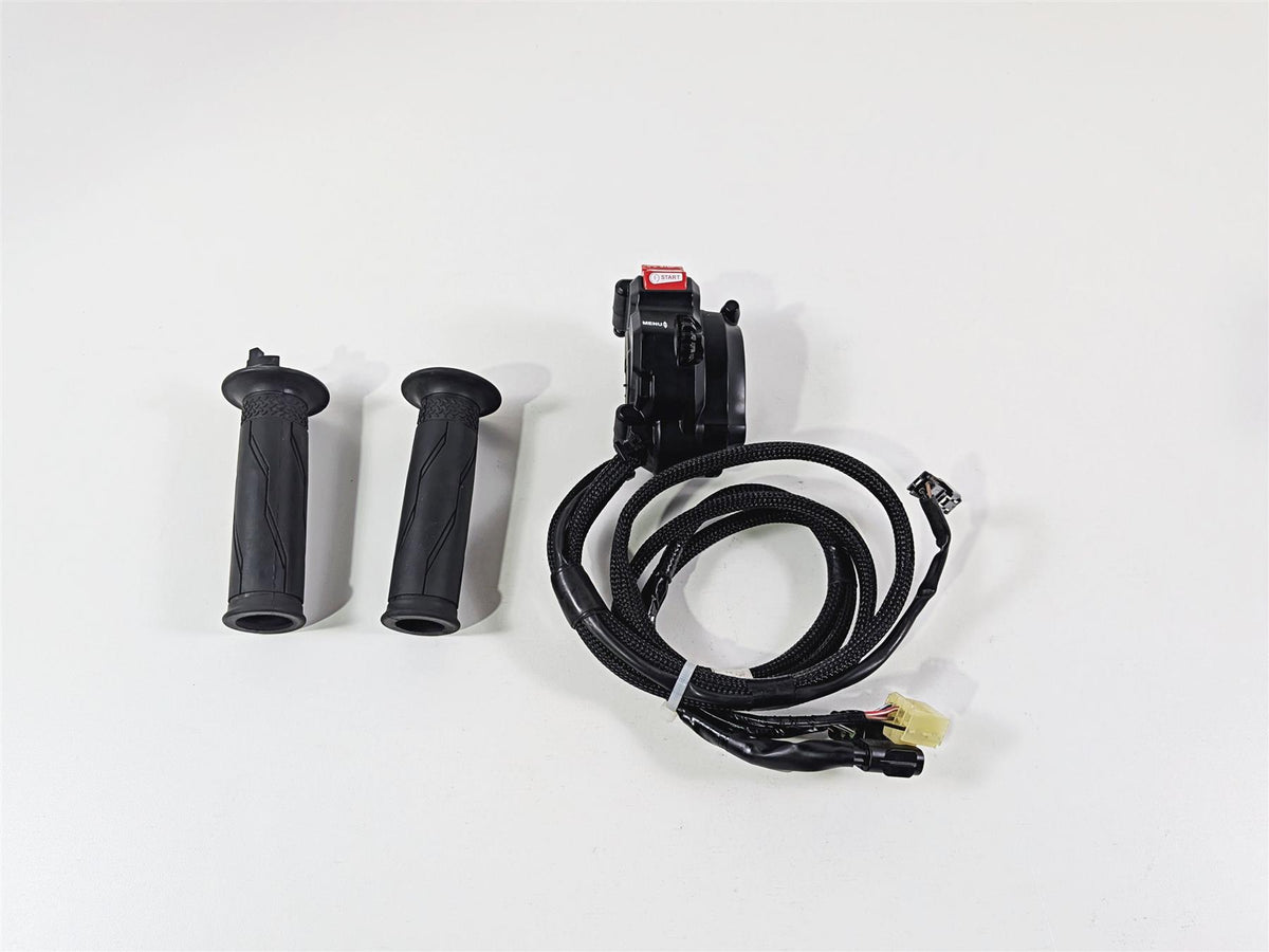 2023 Yamaha MT10 MTN1000 Right Hand Control Switch Kill Menu B5Y-8291R-01-00 {{ shop.shopifyCountryName }} - Mototech271
