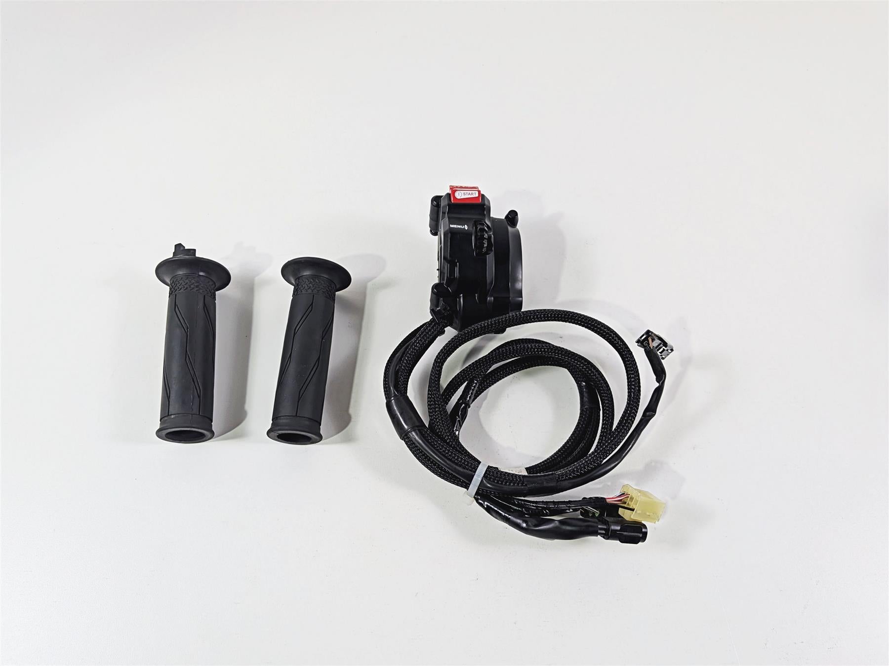 2023 Yamaha MT10 MTN1000 Right Hand Control Switch Kill Menu B5Y-8291R-01-00 {{ shop.shopifyCountryName }} - Mototech271