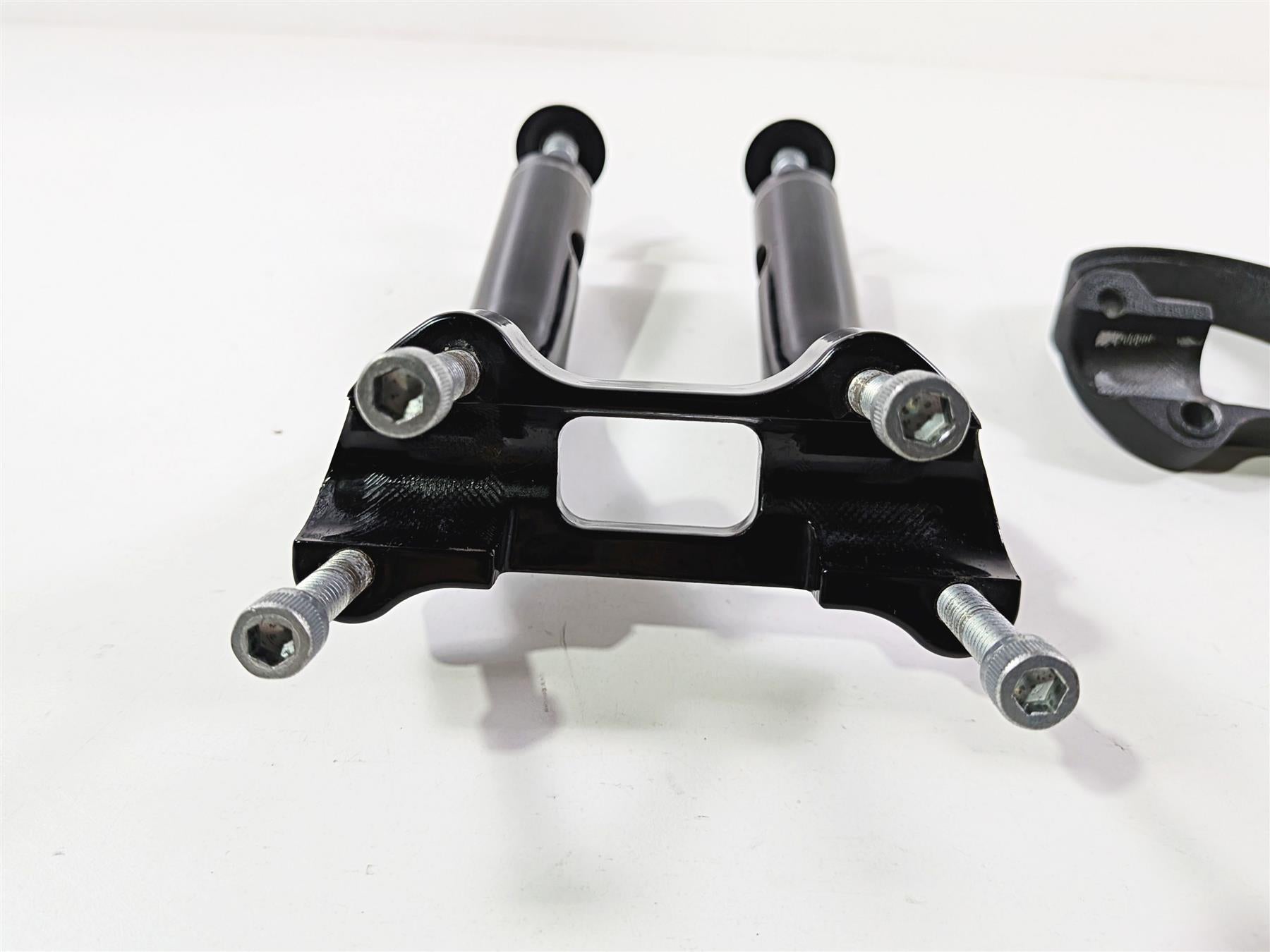 2024 Harley FXLRS Dyna Low Rider 8.5" Handlebar Riser & Speedo Mount 55900298-Mototech271