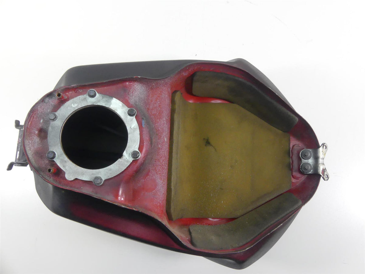 2006 Triumph Daytona 675 Fuel Gas Petrol Tank - No Dents - Clean {{ shop.shopifyCountryName }} - Mototech271