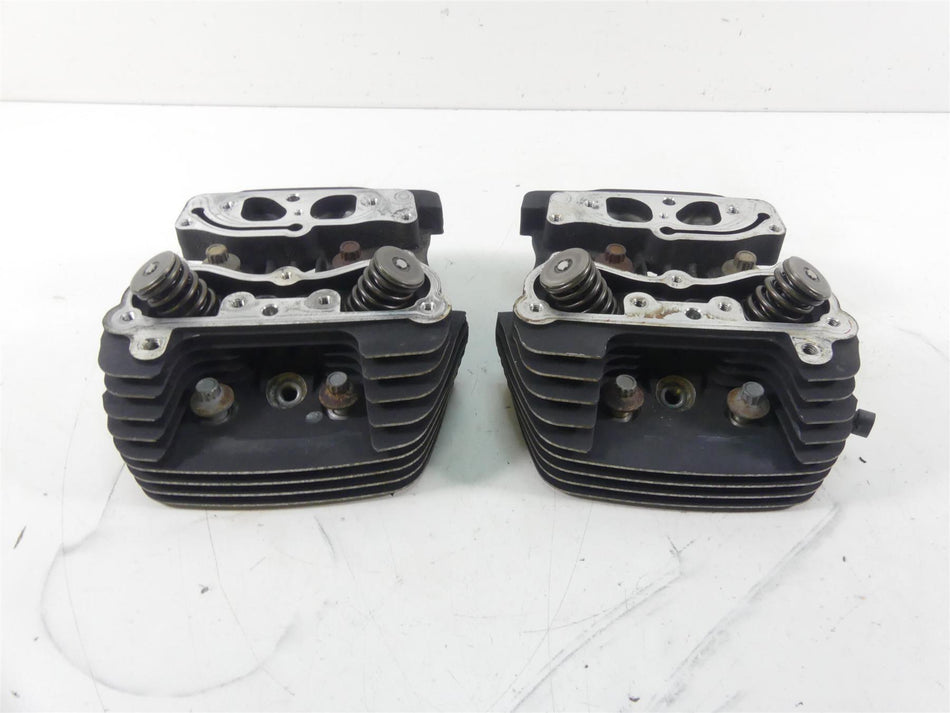 2002 Harley Softail FXSTDI Deuce Cylinderhead Cylinder Head Set 16725-99 {{ shop.shopifyCountryName }} - Mototech271
