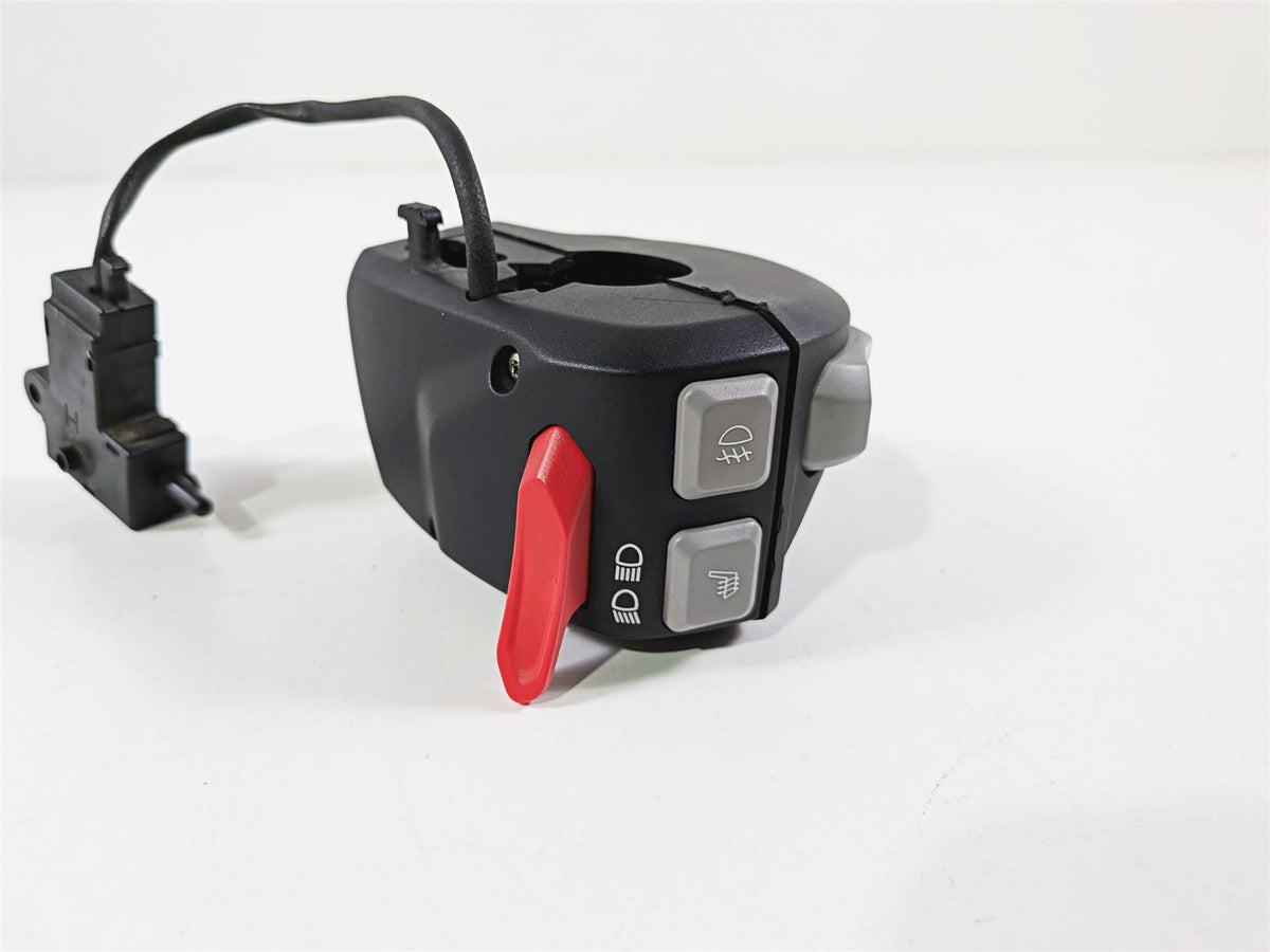 2022 Triumph Tiger 900 GT Pro Left Hand Light Cruise Control Switch T2044782 {{ shop.shopifyCountryName }} - Mototech271