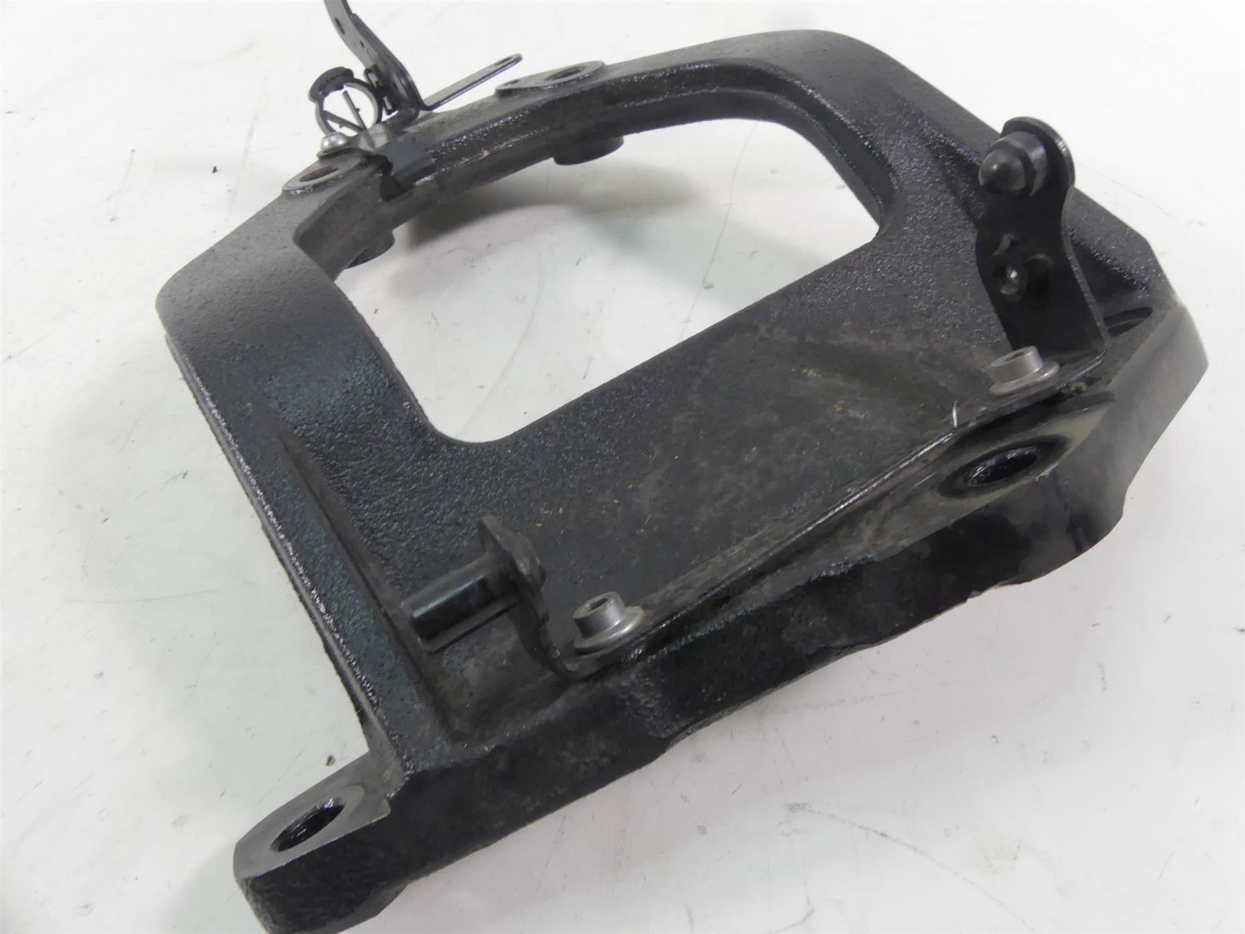 2013 Yamaha VMX17 V-Max 1700 Engine Motor Stay Bracket Mount Set 2S3-21315-00-00 {{ shop.shopifyCountryName }} - Mototech271