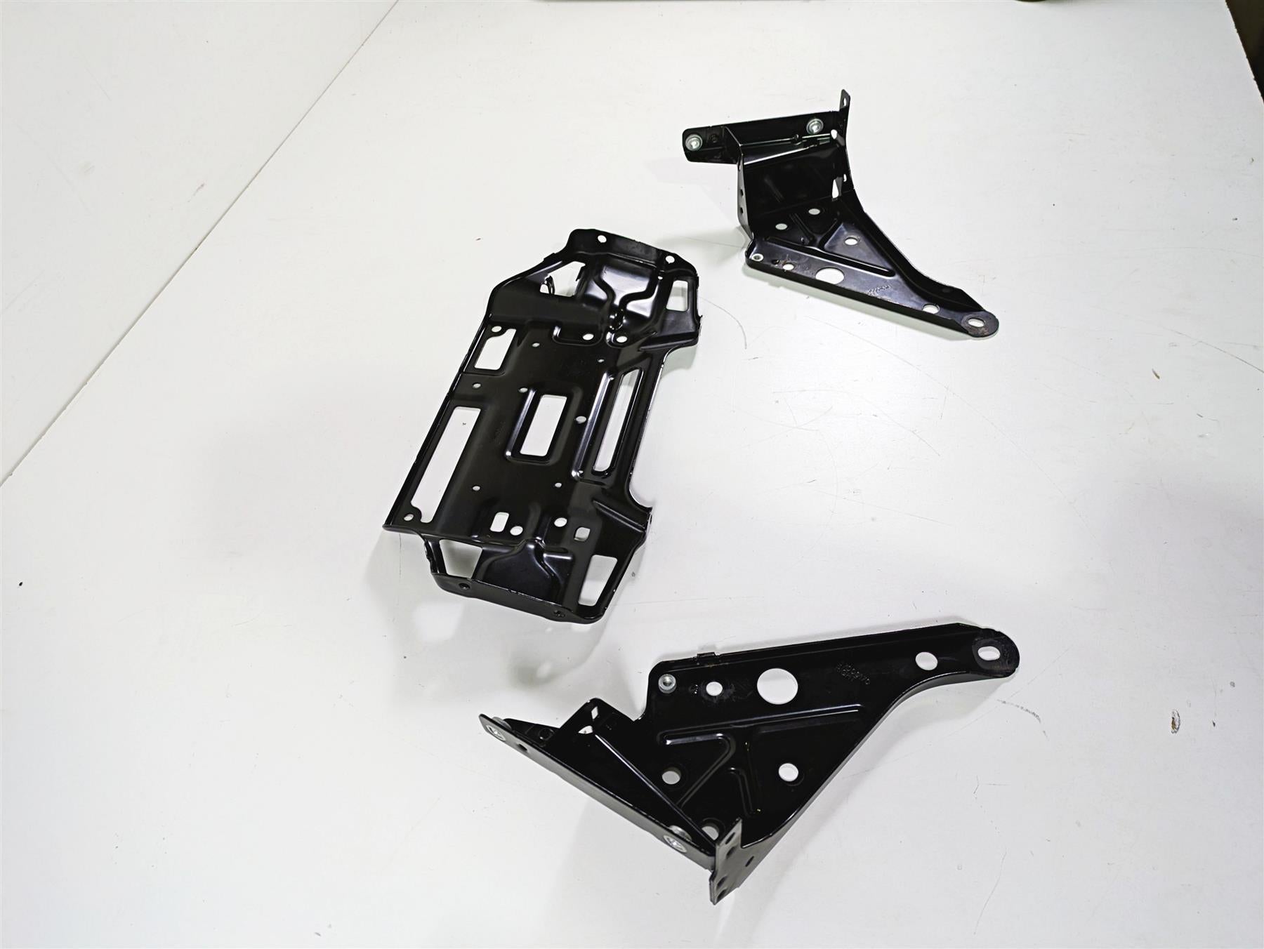 2017 Harley Touring FLHTKSE CVO E-Glide Front Fairing Support Mount Set 57000169 {{ shop.shopifyCountryName }} - Mototech271