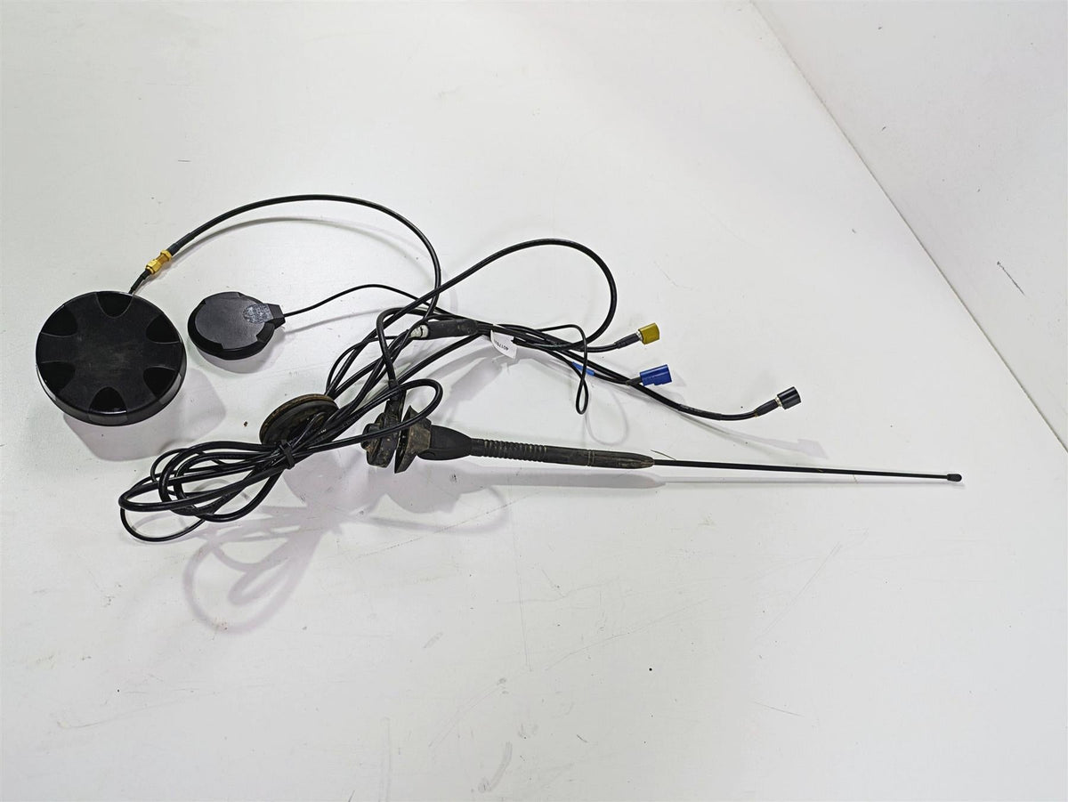 2023 Polaris RZR1000 XP 4 Premium GPS Antenna Set 4018713 4017533 {{ shop.shopifyCountryName }} - Mototech271