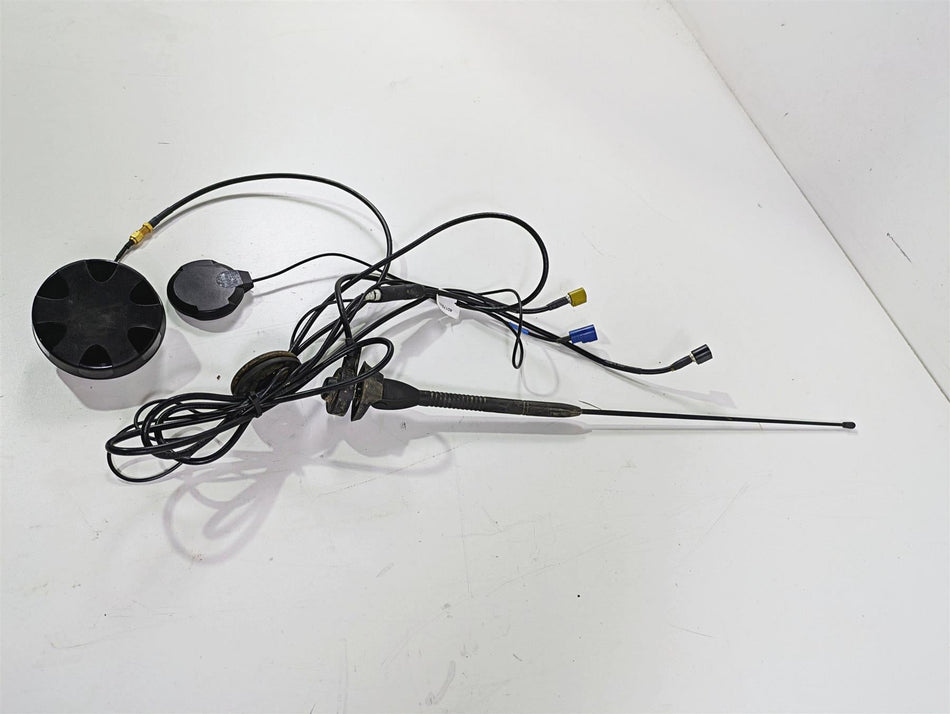 2023 Polaris RZR1000 XP 4 Premium GPS Antenna Set 4018713 4017533 {{ shop.shopifyCountryName }} - Mototech271
