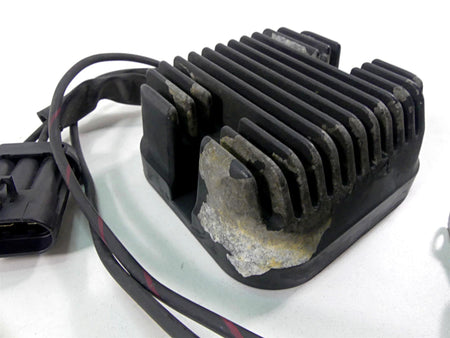 2011 Victory Cross Country Rectifier Voltage Regulator 4012717 {{ shop.shopifyCountryName }} - Mototech271