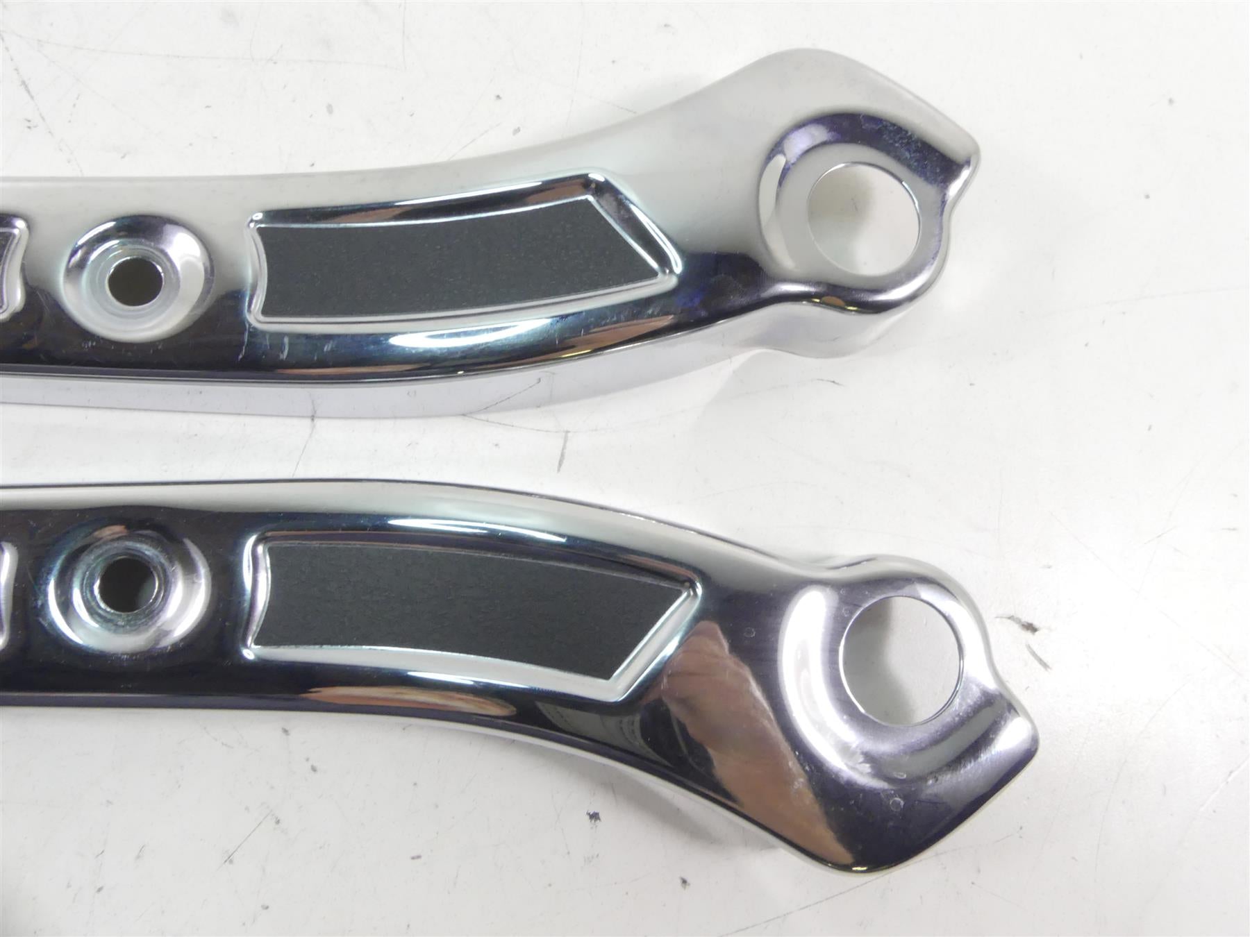 2014 Harley FXDL Dyna Low Rider Rear Fender Struts Braces 57300024 57300026 {{ shop.shopifyCountryName }} - Mototech271