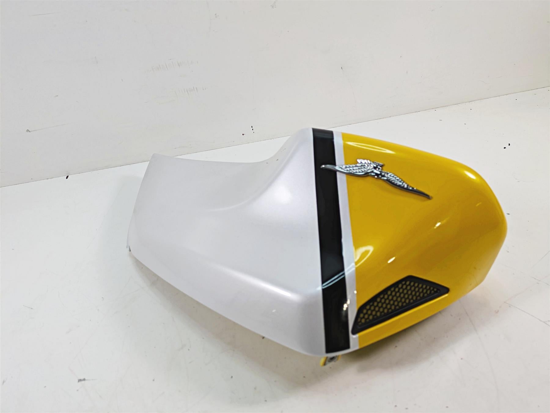 2020 Moto Guzzi V85 TT Adventure Left Tank Cover Yellow Sahara 2H003246000Z1 {{ shop.shopifyCountryName }} - Mototech271