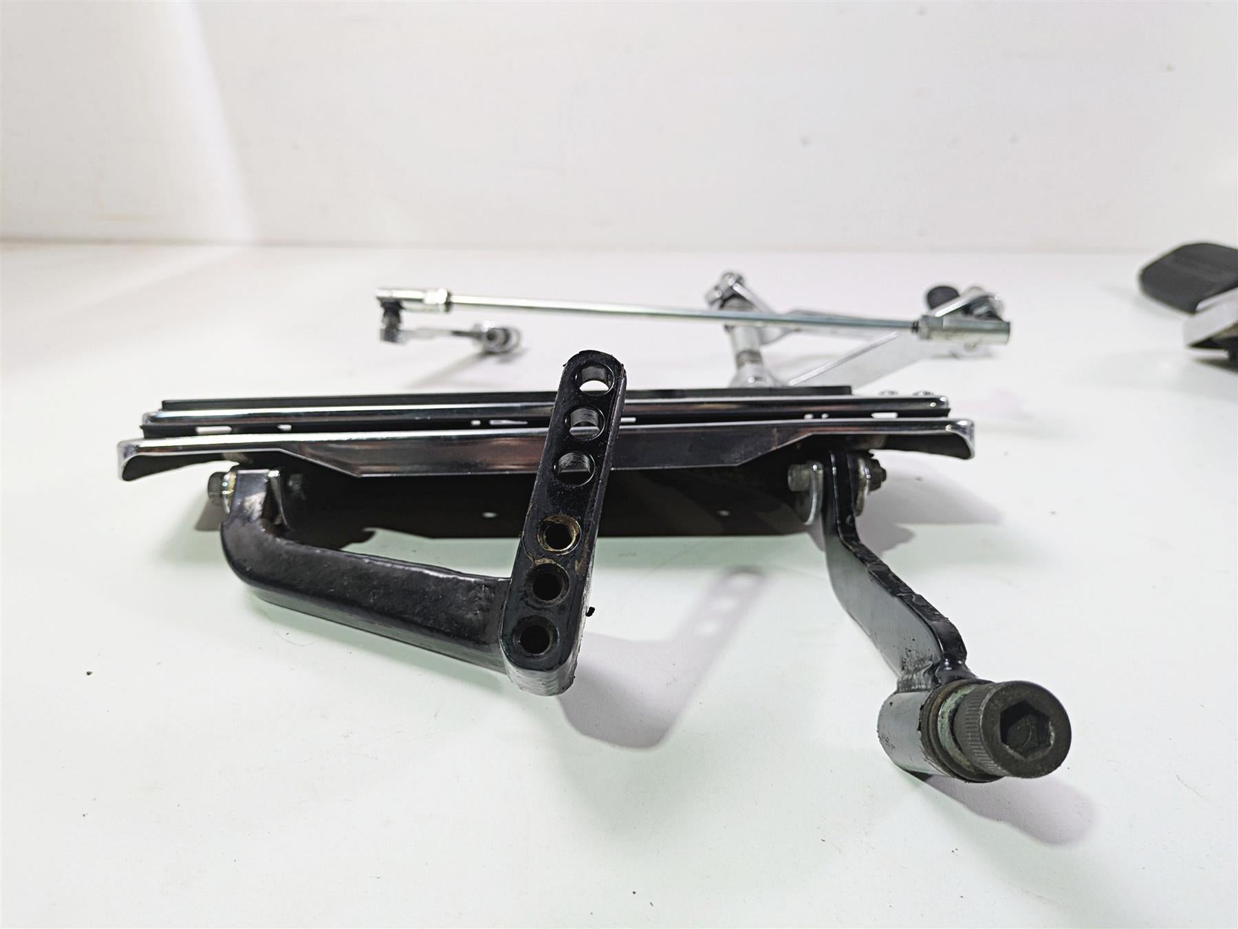 1998 Harley Touring FLHRCI Road King Floorboards Brake Pedal & Shifter 50621-79A {{ shop.shopifyCountryName }} - Mototech271