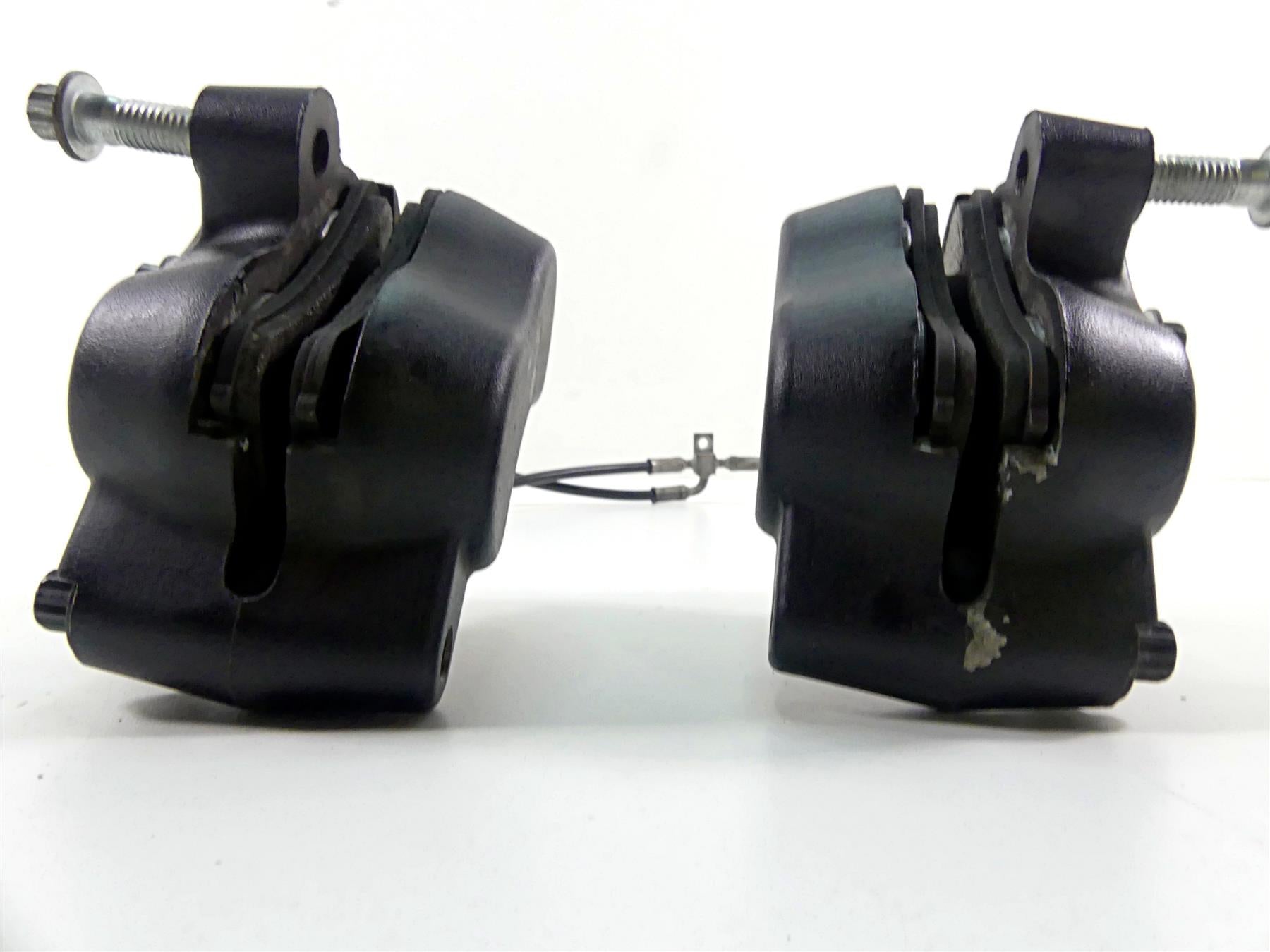 2014 Harley FXDL Dyna Low Rider Front Brake Caliper & Line Set 41300001 41300002 {{ shop.shopifyCountryName }} - Mototech271