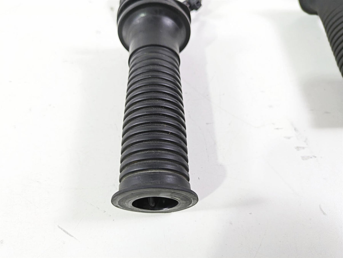2004 BMW R1150GS R21 L+R Heated Hand Grip Set -READ 61317694813 61317710440 {{ shop.shopifyCountryName }} - Mototech271