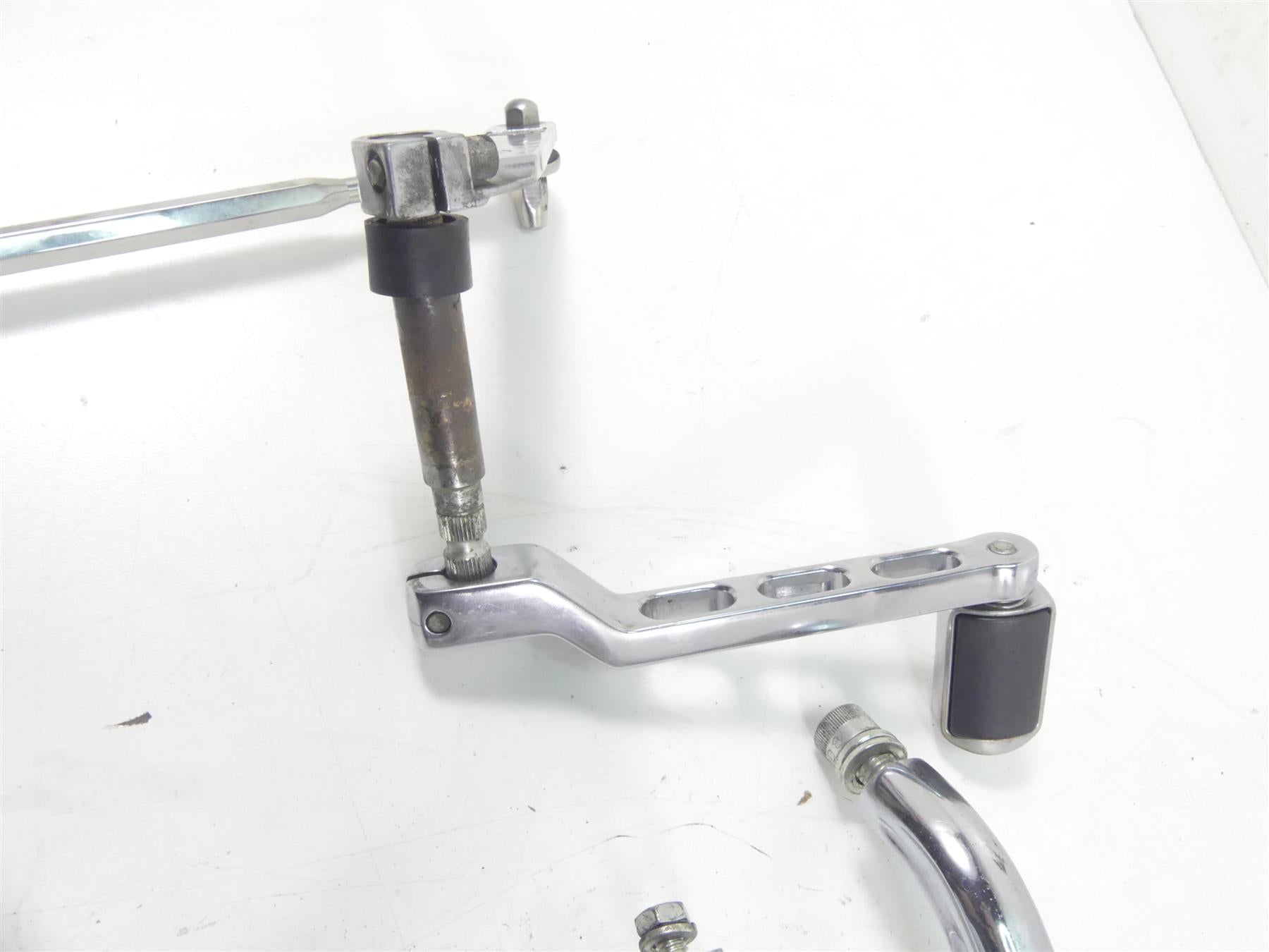 2005 Harley Touring CVO FLHTCSE Electra Glide Chrome Floorboard Set 50688-04 {{ shop.shopifyCountryName }} - Mototech271