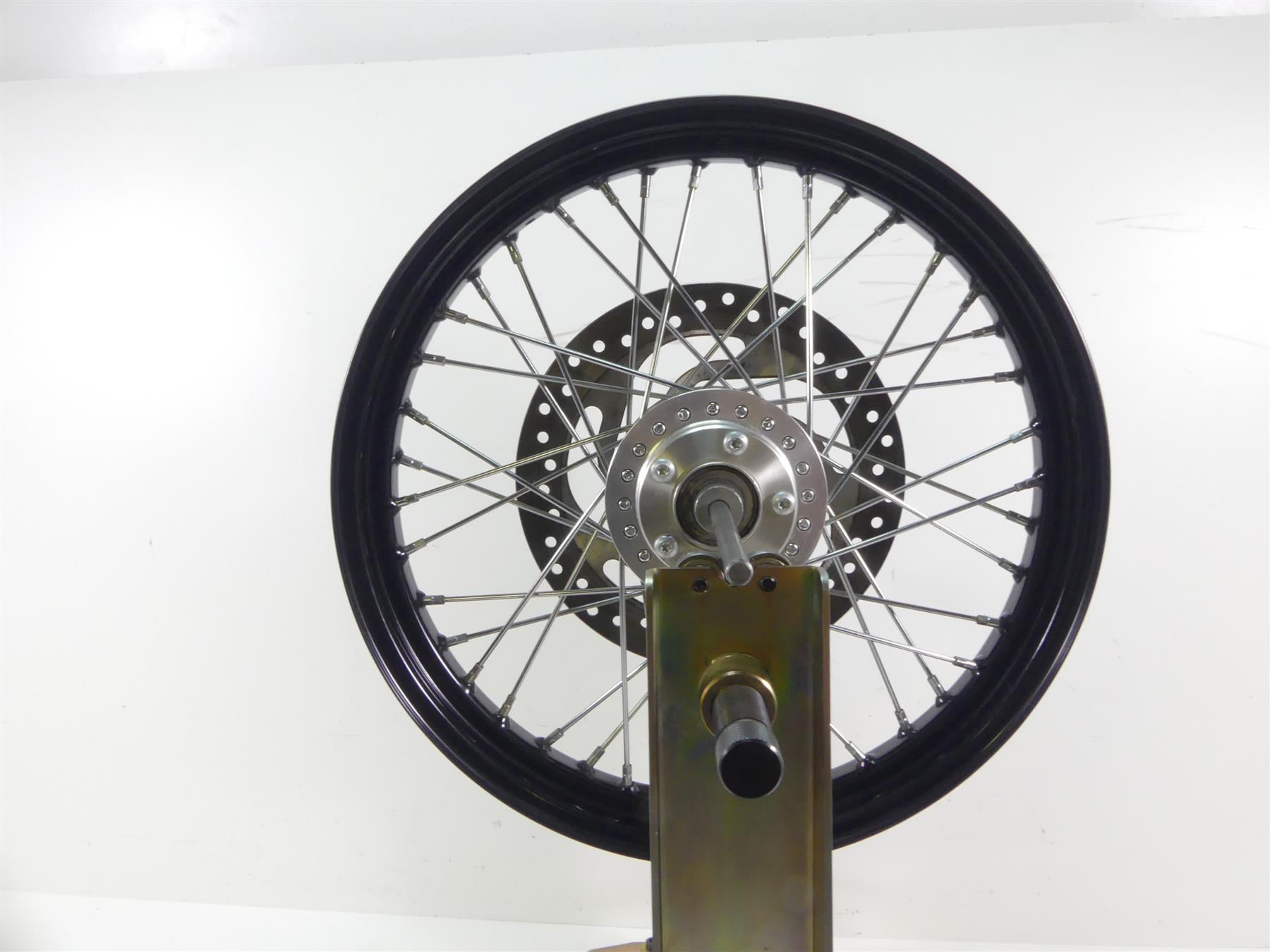 2019 Harley Softail FXBB Street Bob Front 19x2.5 Wheel Rim & Rotor 43300565 | Mototech271