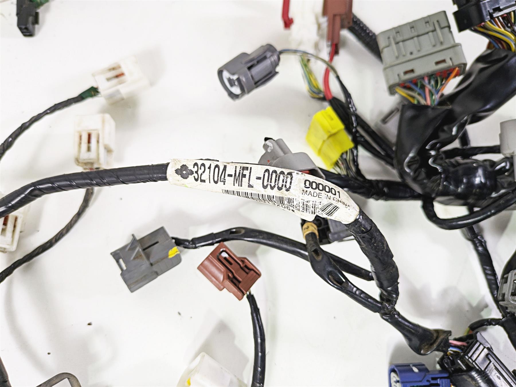2008 Honda CBR1000RR SC59 Main Wiring Harness Loom - No Cut 32100-MFL-670 {{ shop.shopifyCountryName }} - Mototech271
