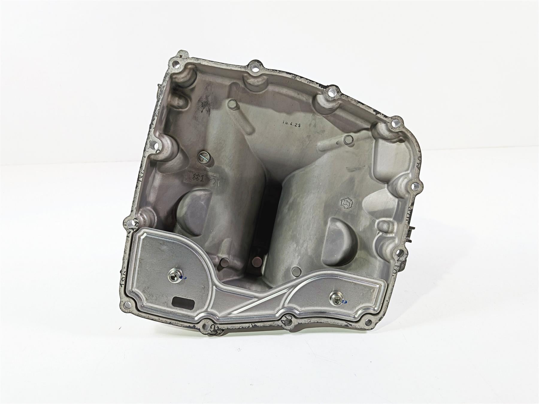 2016 Yamaha YZF R1 RN32 Oil Pan Bottom Engine Cover Strainer B60-13400-00-00 {{ shop.shopifyCountryName }} - Mototech271