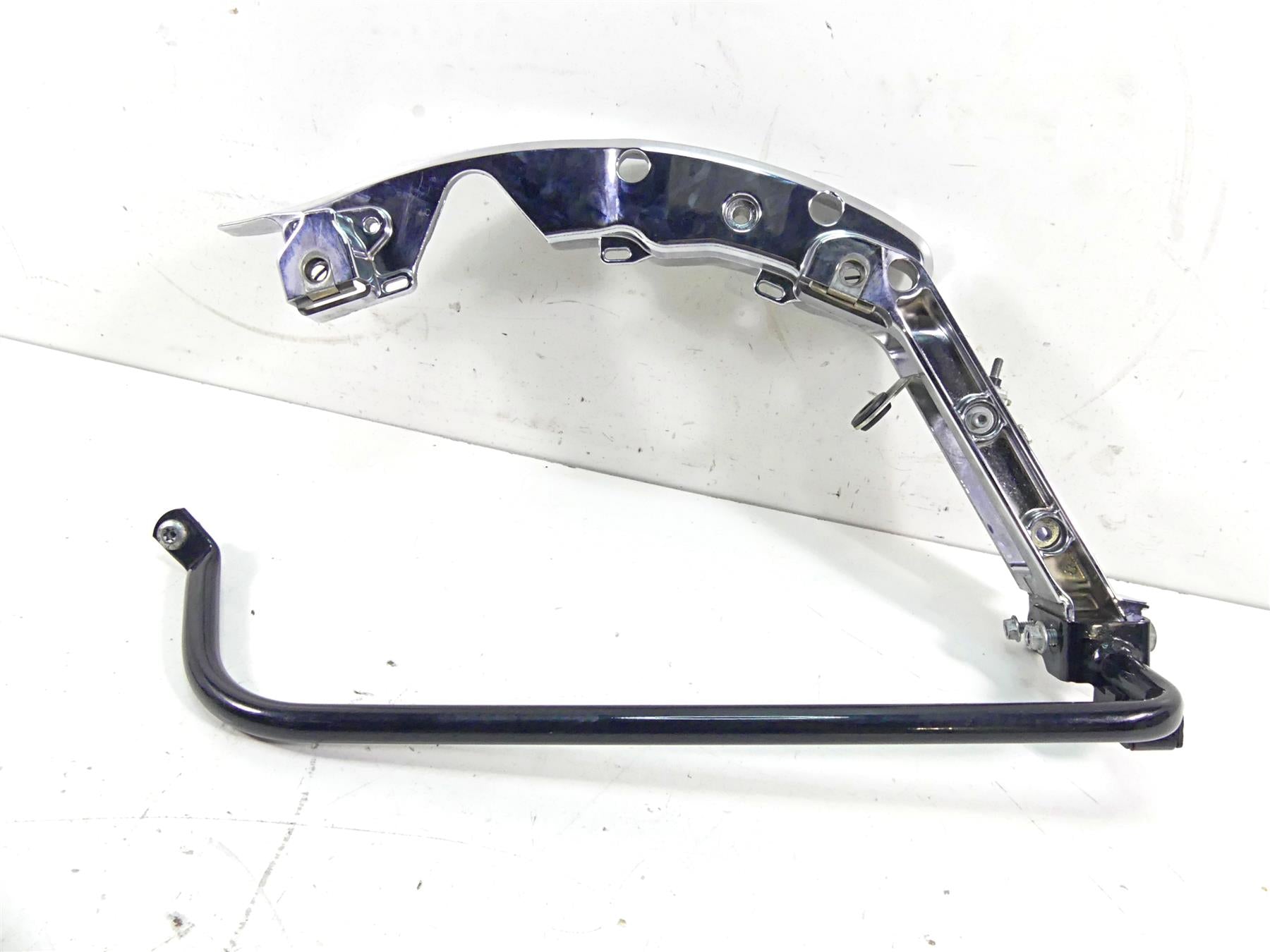 2015 Harley Touring FLHXS Street Glide Left Chrome Saddlebag Support 90200501 {{ shop.shopifyCountryName }} - Mototech271