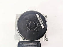 Load image into Gallery viewer, 2010 BMW R1200GS K25 Abs Brake Pump Unit Module 7715107 34517715109
