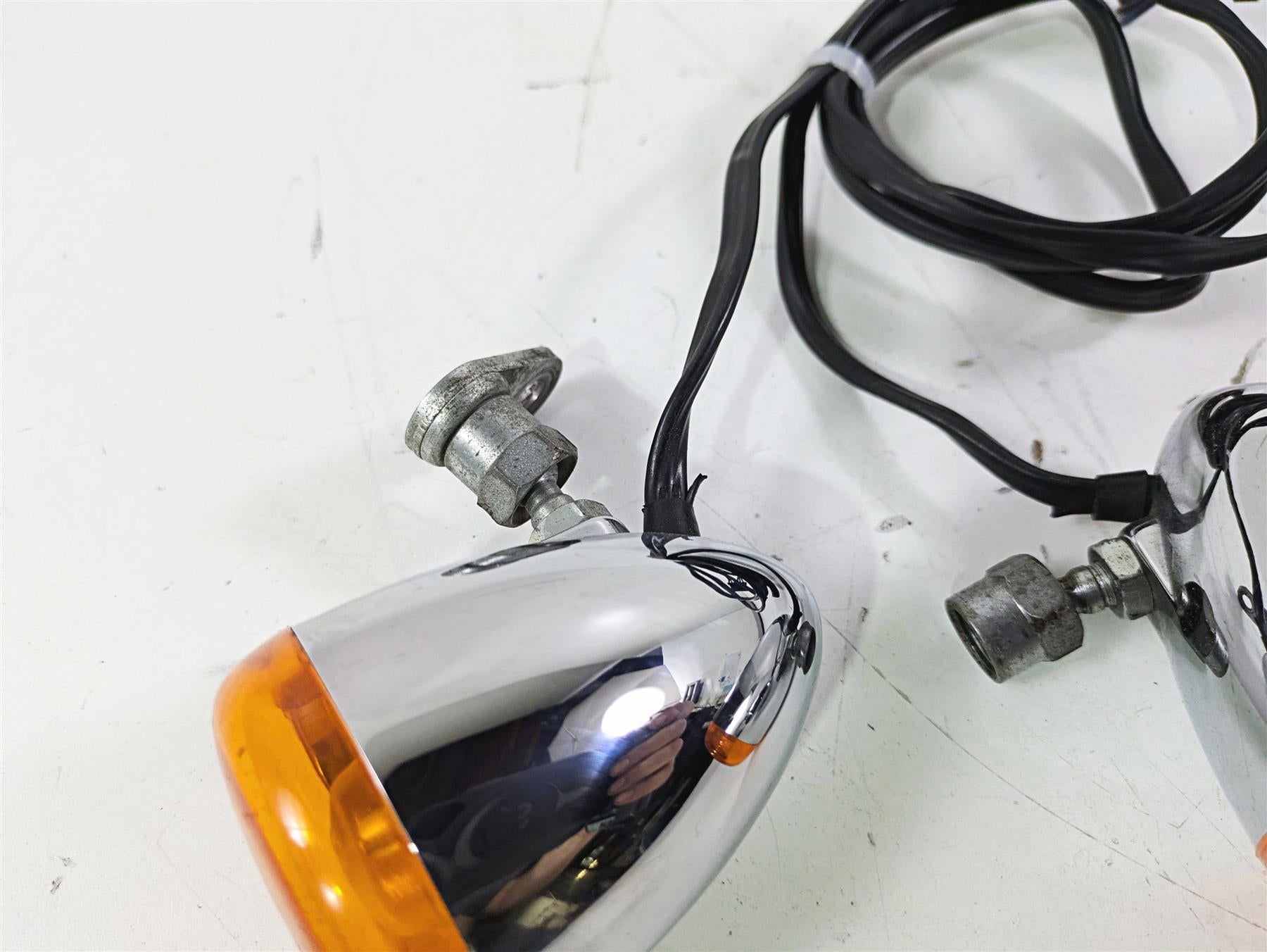 2002 Harley Dyna FXDL Low Rider Front Blinker Turn Signal Set 68972-00 {{ shop.shopifyCountryName }} - Mototech271