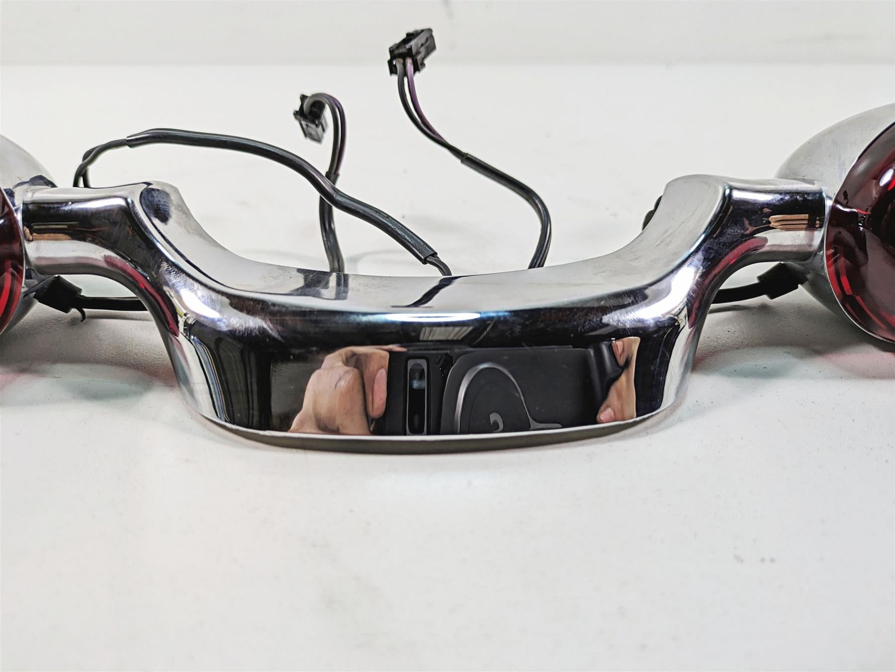 2006 Harley Touring FLHXI Street Glide Rear Blinker Turn Signal Bar 68629-05 {{ shop.shopifyCountryName }} - Mototech271