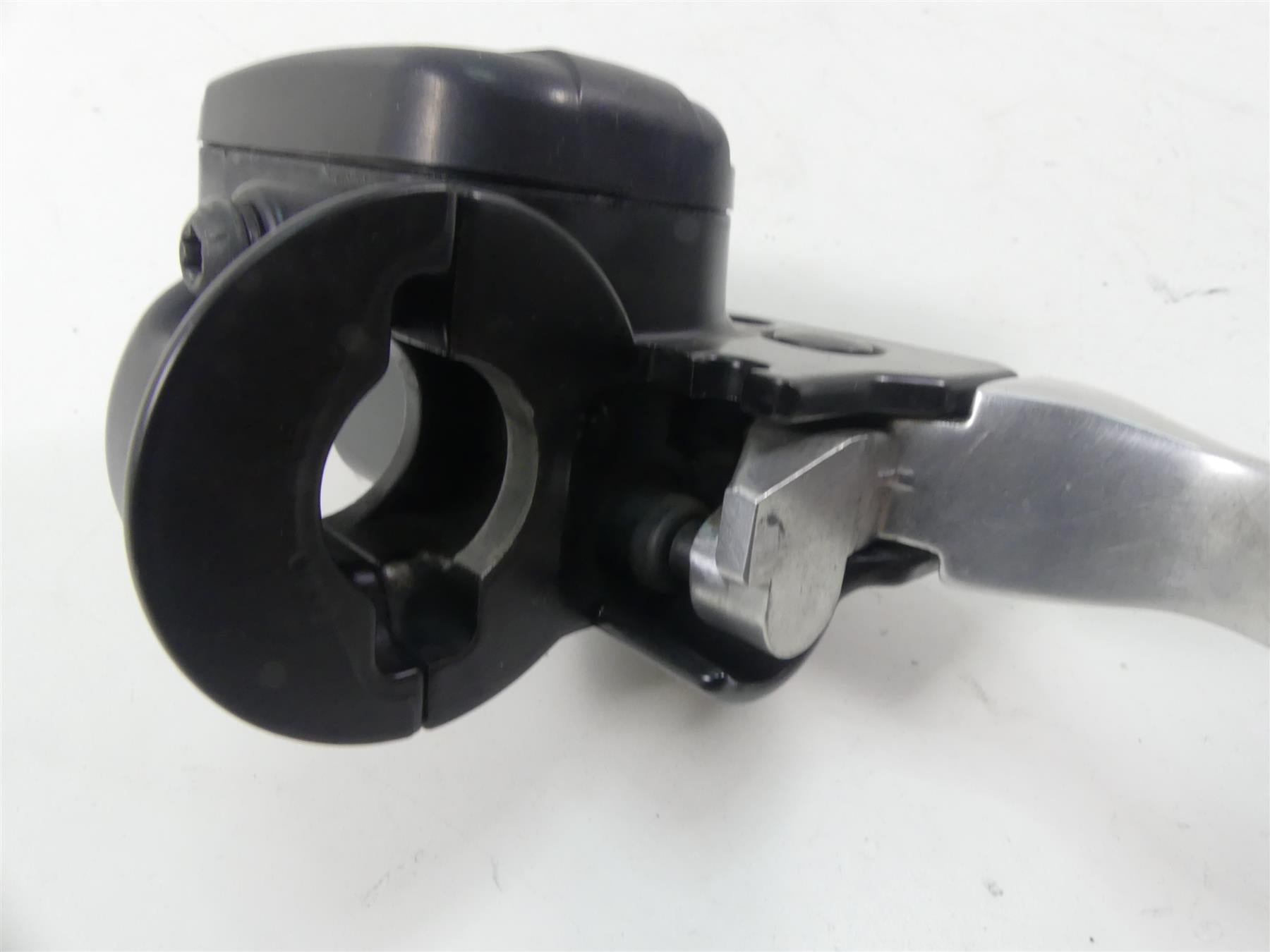 2014 Harley Touring FLHXS Street Glide Sp Front Brake Master Cylinder 44551-08F {{ shop.shopifyCountryName }} - Mototech271