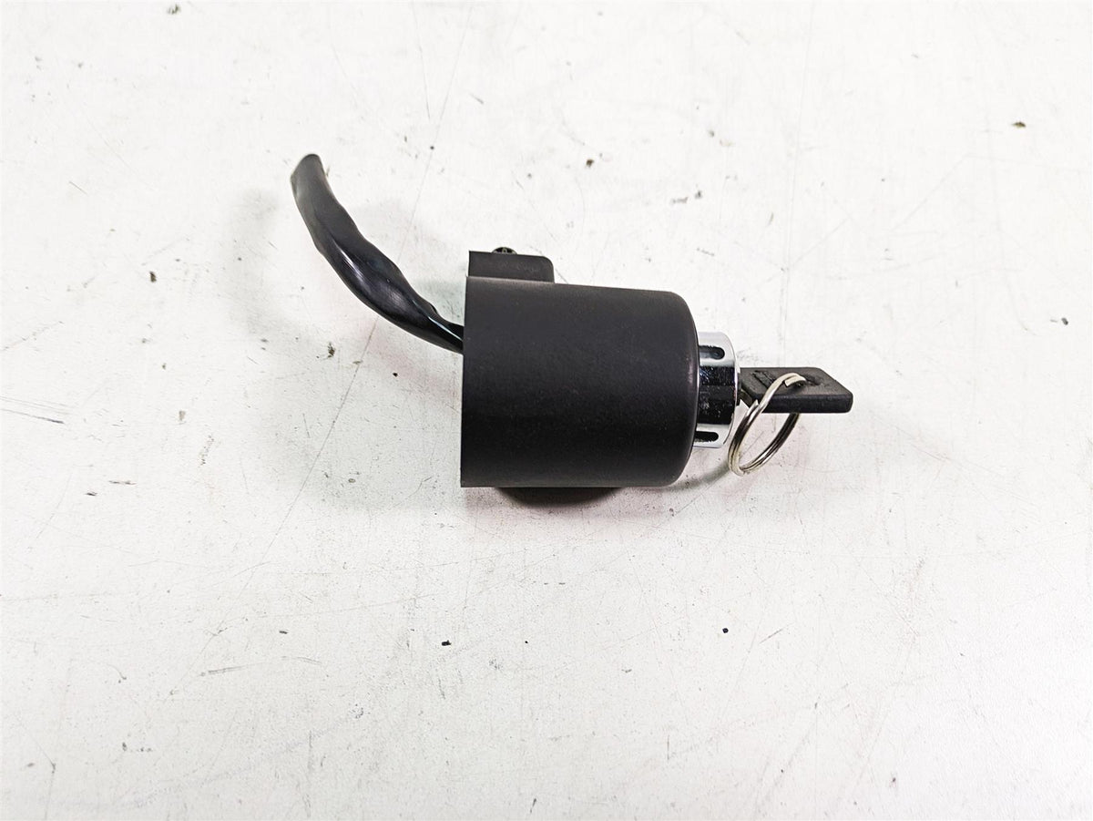 2007 Harley Sportster XL1200 C Ignition Switch + Key 71441-94 {{ shop.shopifyCountryName }} - Mototech271