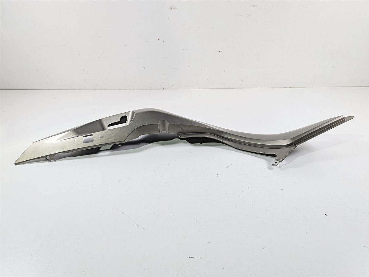 2016 BMW R1200RT RT RTW K52 Left Tail Side Cover Fairing Platinbronz 46638533567 {{ shop.shopifyCountryName }} - Mototech271