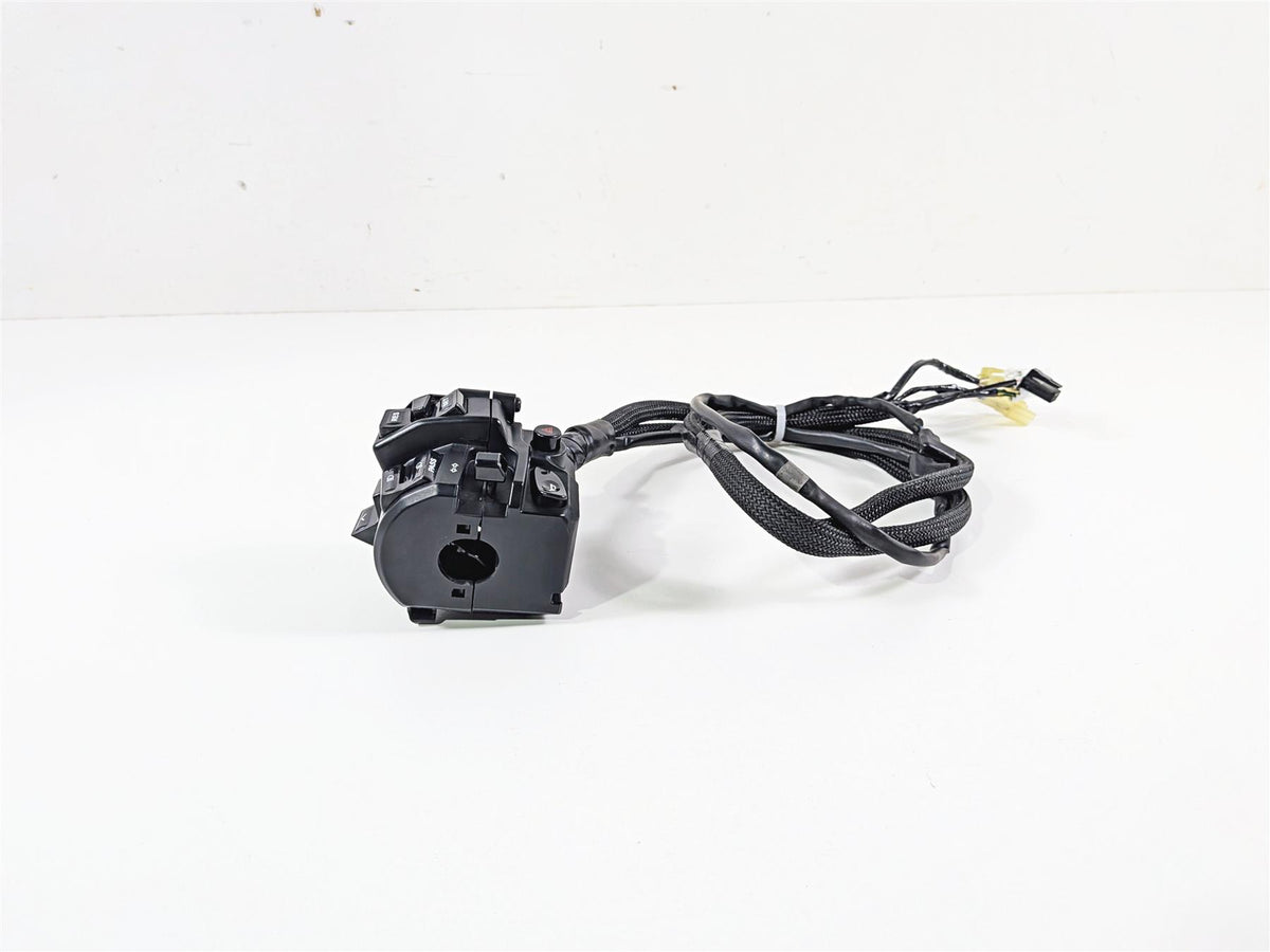 2023 Yamaha MT10 MTN1000 Left Hand Control Switch Cruise BGG-83954-00-00 {{ shop.shopifyCountryName }} - Mototech271