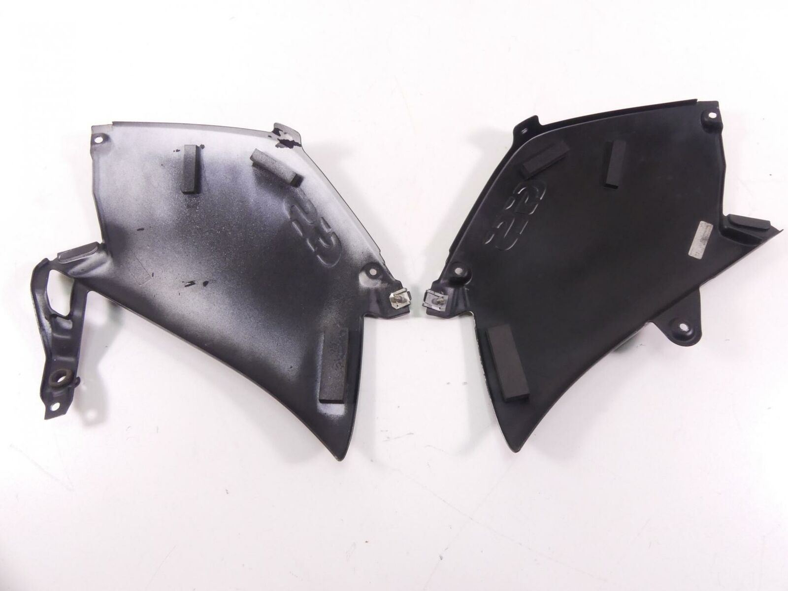 2010 BMW R1200GS Adventure K255 Tank Trim Panel Leg Fairing Knee Set 46637698234 {{ shop.shopifyCountryName }} - Mototech271