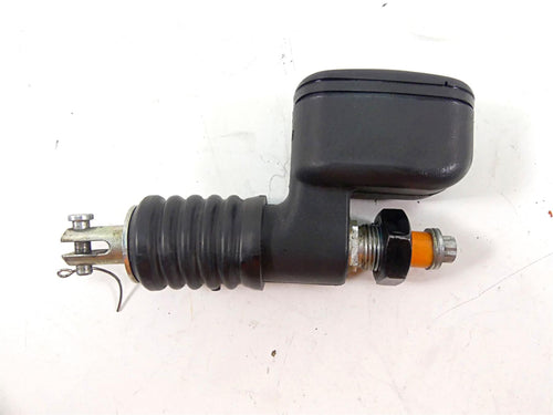 2011 Harley Softail FXS Blackline Rear Brake Master Cylinder - Read 41767-05E | Mototech271
