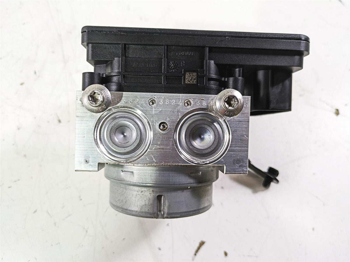 2017 BMW S1000R K47 Abs Brake Pump Pressure Unit Module 34518566956 8566955 {{ shop.shopifyCountryName }} - Mototech271