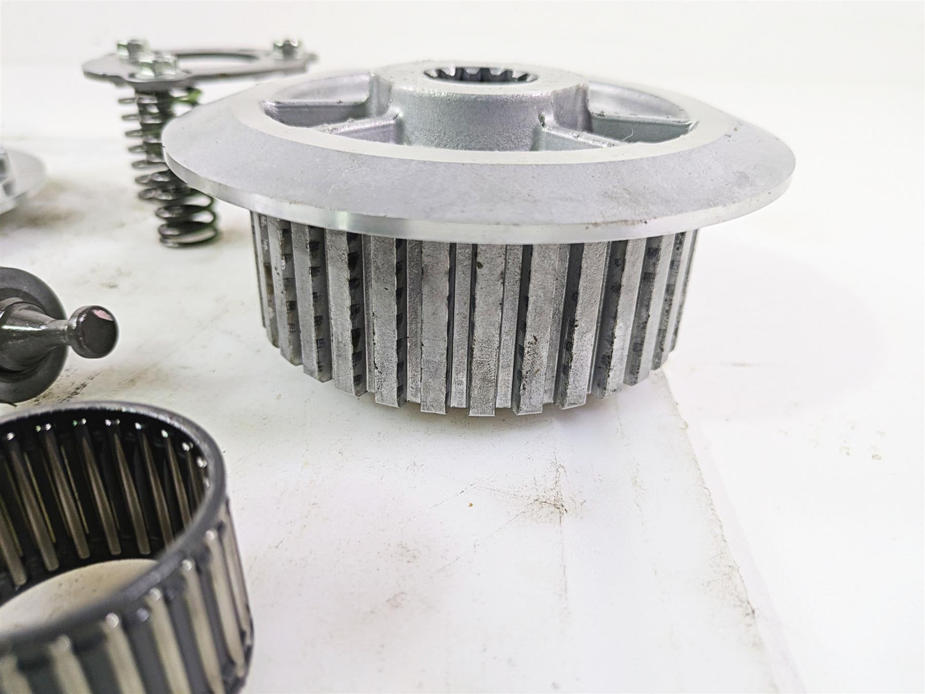 2020 Kawasaki Z900 ZR900 Clutch Pressure Plate Friction Disc Set 13095-0598 {{ shop.shopifyCountryName }} - Mototech271
