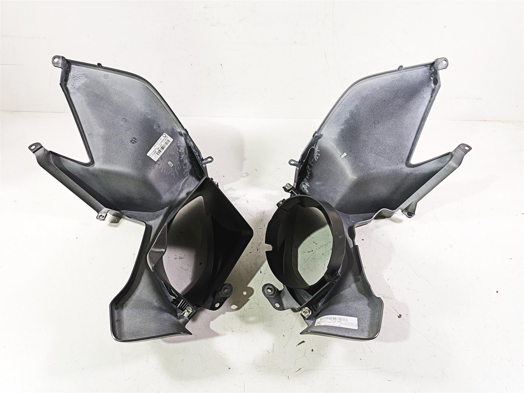 2014 BMW R1200 RT RTW K52 Left Right Intake Fairing Covers 46638529381 {{ shop.shopifyCountryName }} - Mototech271