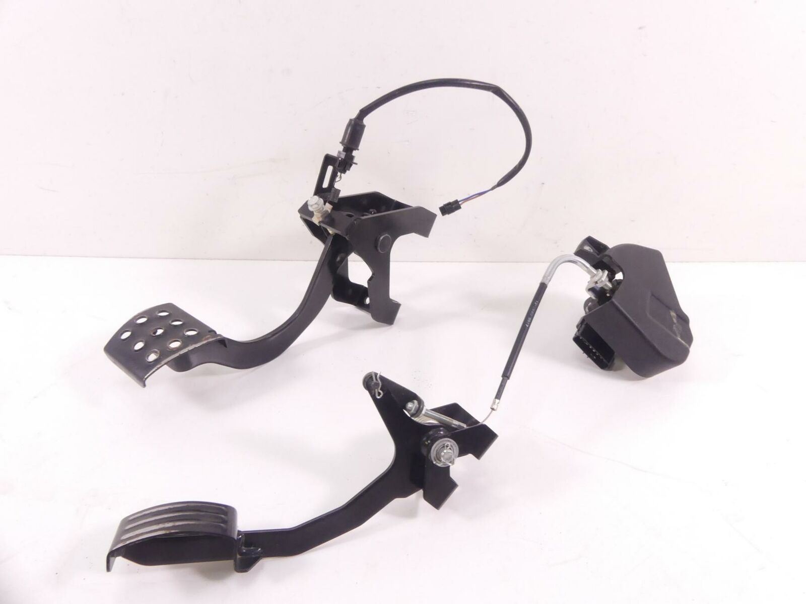 2020 Kawasaki Teryx KRX KRF 1000 Brake Accelerate Foot Pedal Set  39075-0027