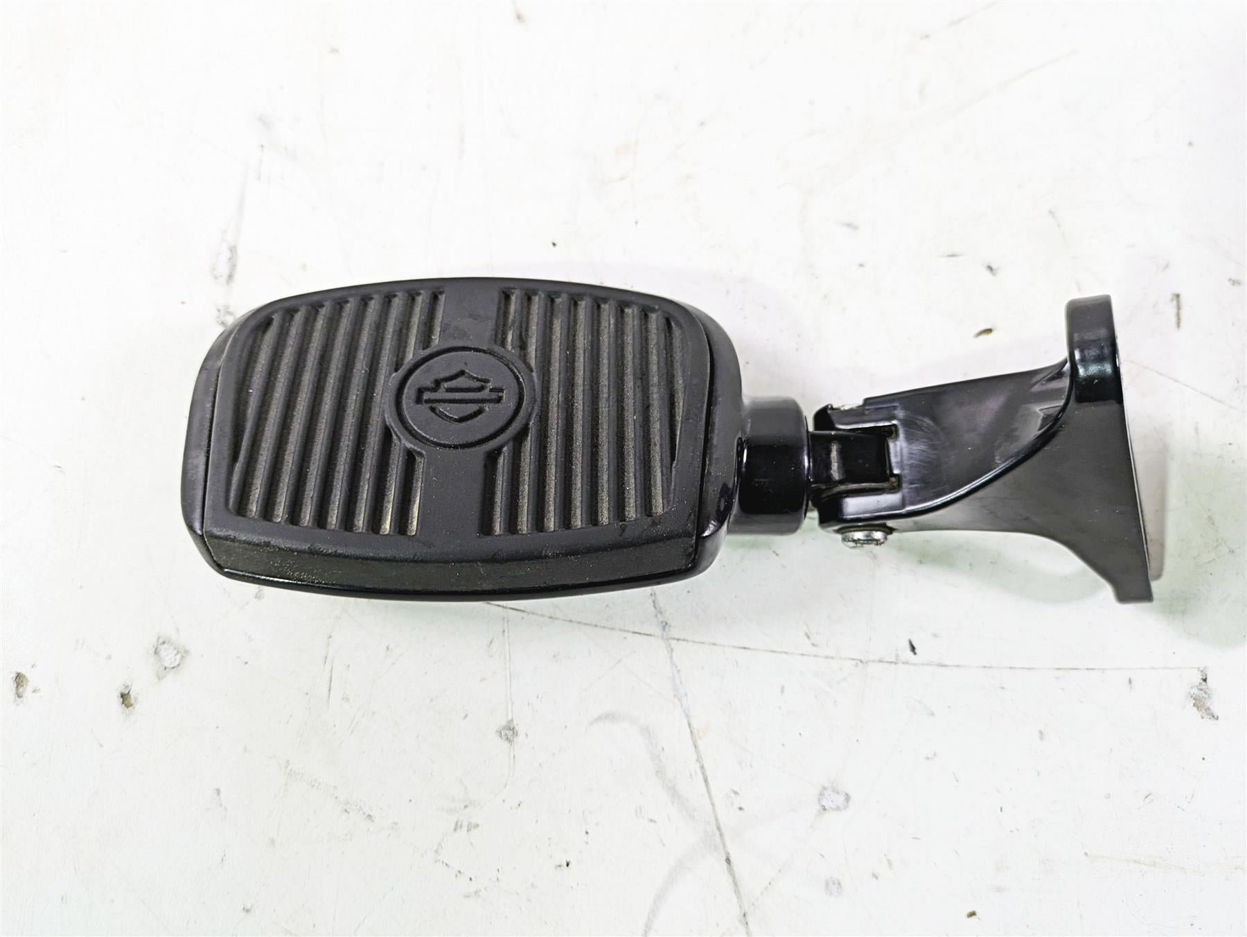 2015 Harley Touring FLHTKL E -Glide Low Rear Passenger Foot Pegs 50500332A {{ shop.shopifyCountryName }} - Mototech271