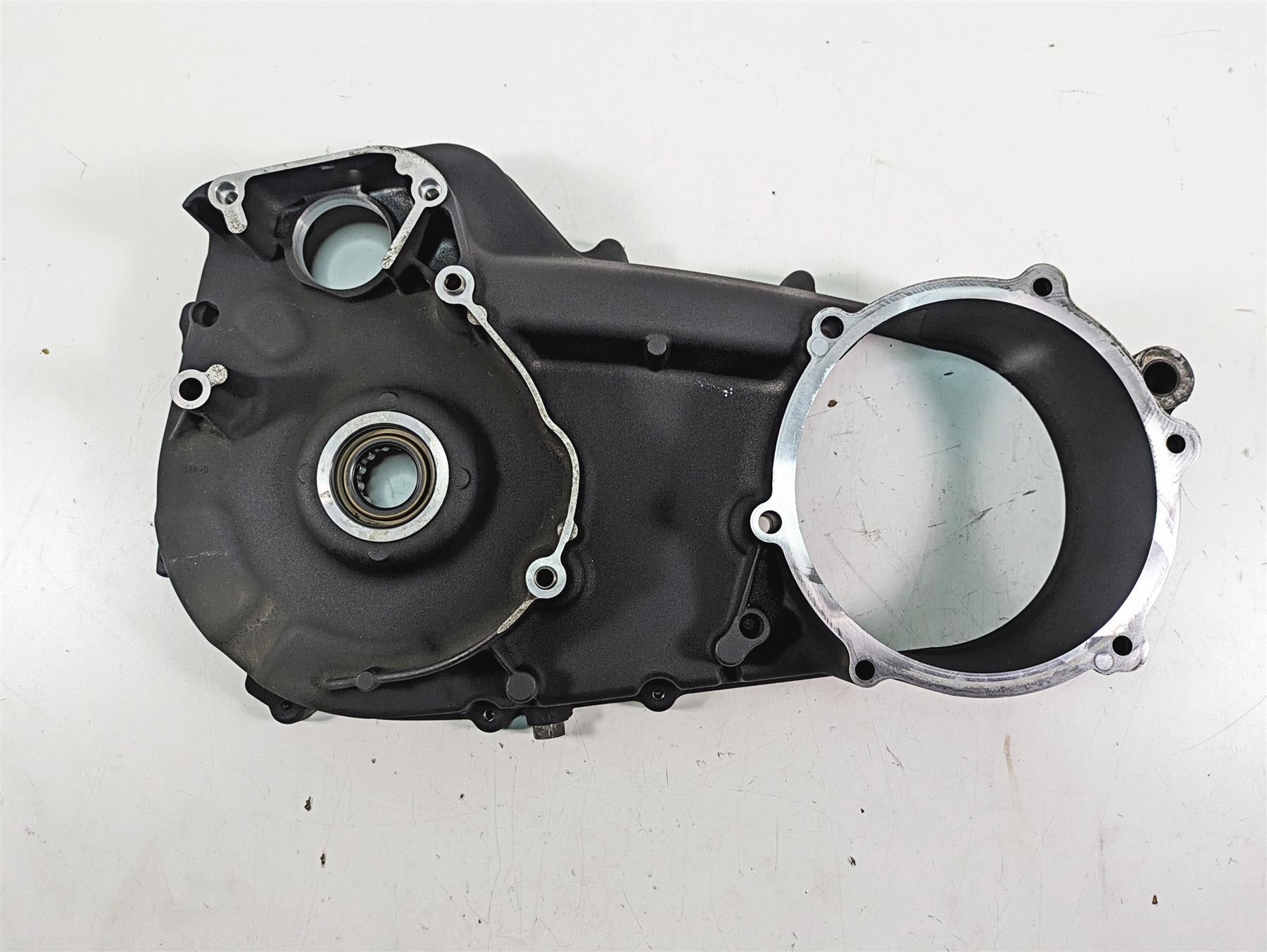2014 Harley Touring FLHTK Electra Glide Inner Primary Clutch Cover 60677-07A {{ shop.shopifyCountryName }} - Mototech271
