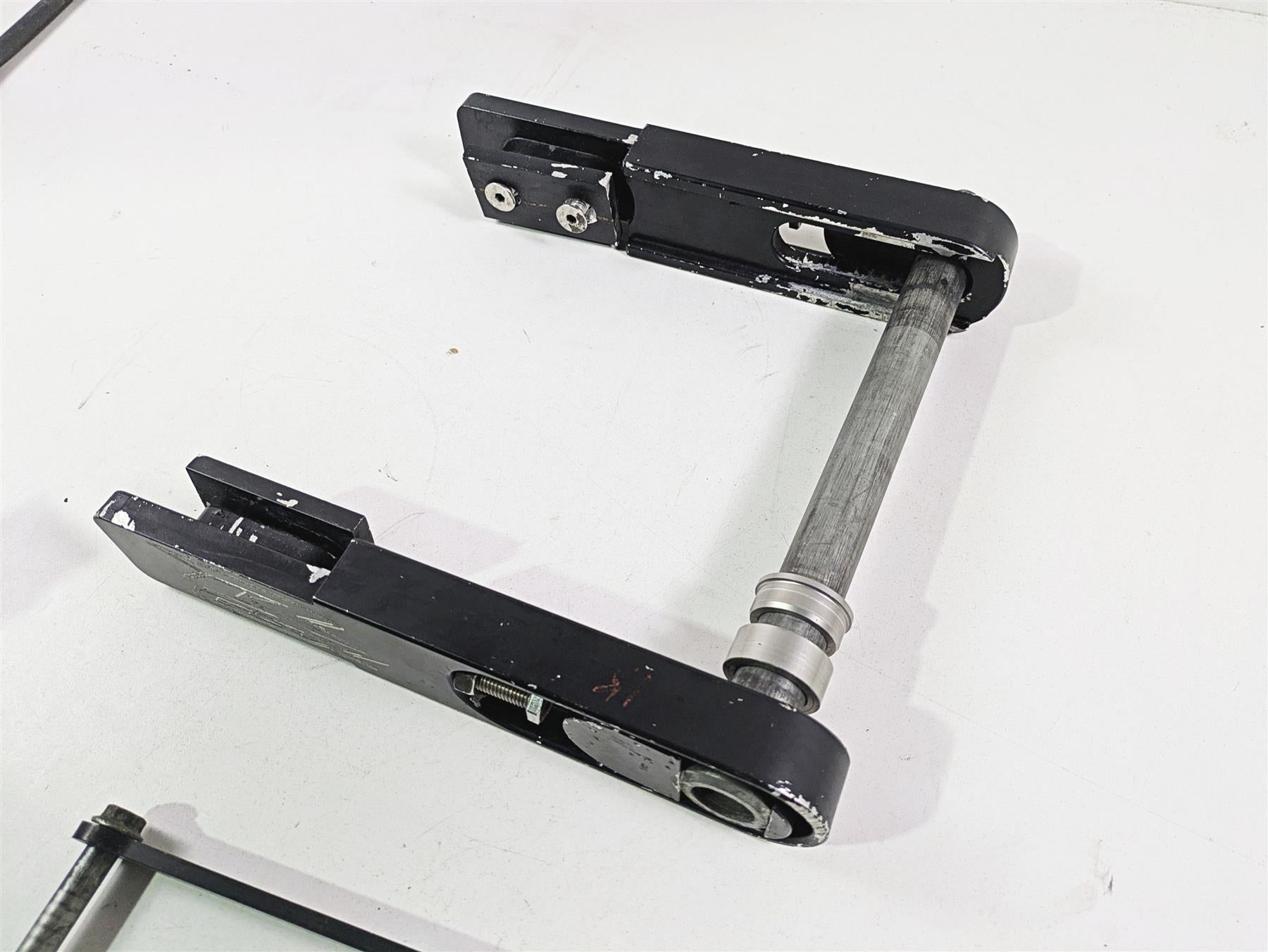 2006 Suzuki GSXR1000 K6 Ftd Customs 4 1/2 - 9" Extension & 3-Point Lowering Kit {{ shop.shopifyCountryName }} - Mototech271