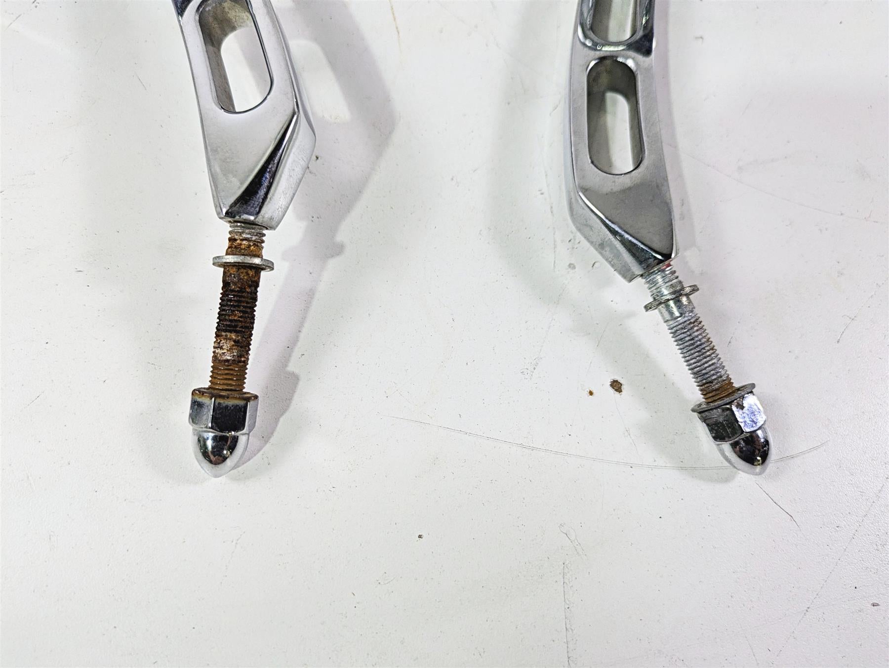 2011 Harley Touring FLHTCUSE CVO E-Glide Rear View Mirror Set 92341-09A 92342-09 {{ shop.shopifyCountryName }} - Mototech271