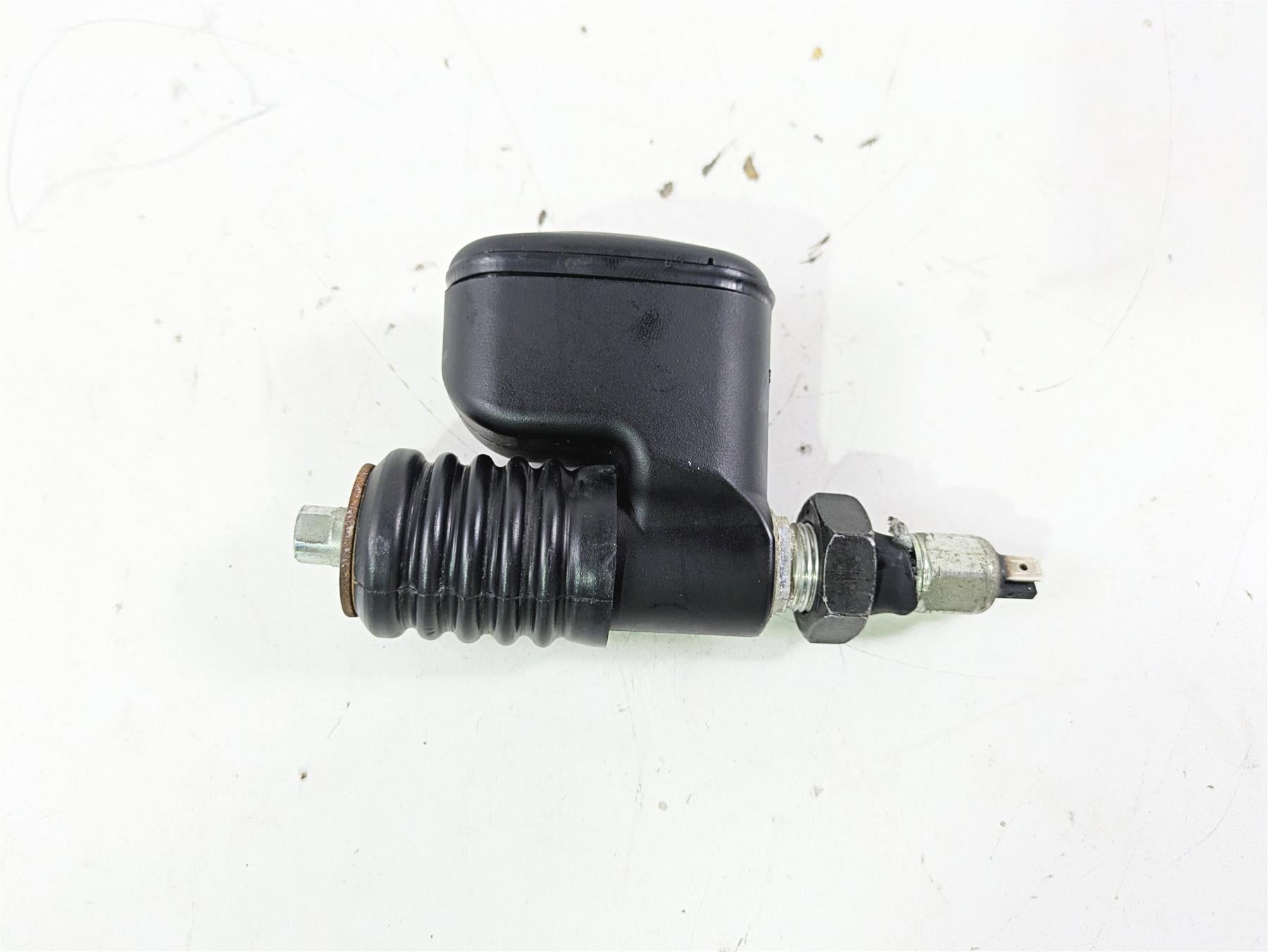 2015 Harley FXDL Dyna Low Rider Rear Brake Master Cylinder 41700065A {{ shop.shopifyCountryName }} - Mototech271