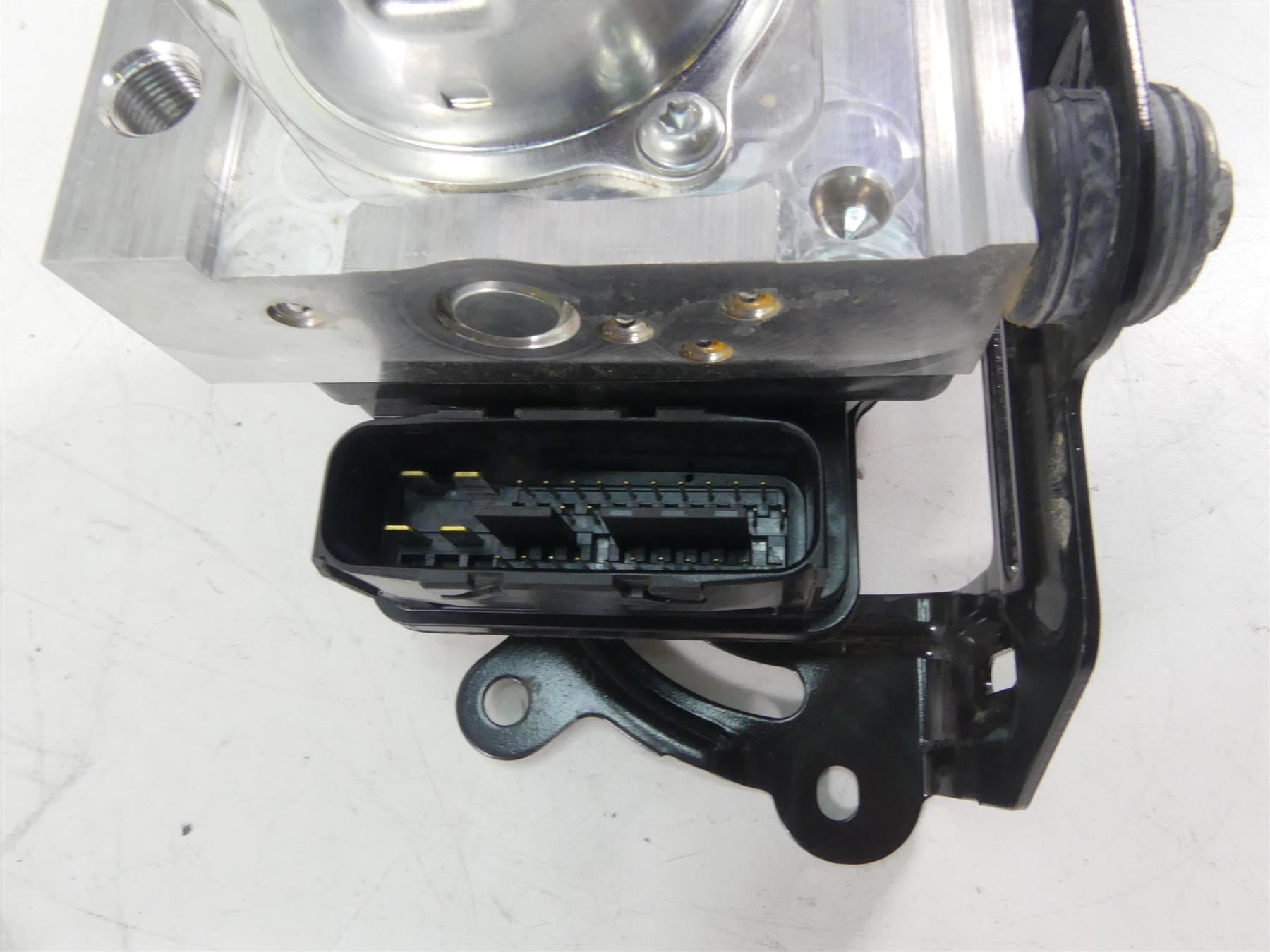 2021 Honda Talon SXS1000 S2X 1000R Nissin Abs Brake Pump Module 57110-HL6-A01 {{ shop.shopifyCountryName }} - Mototech271